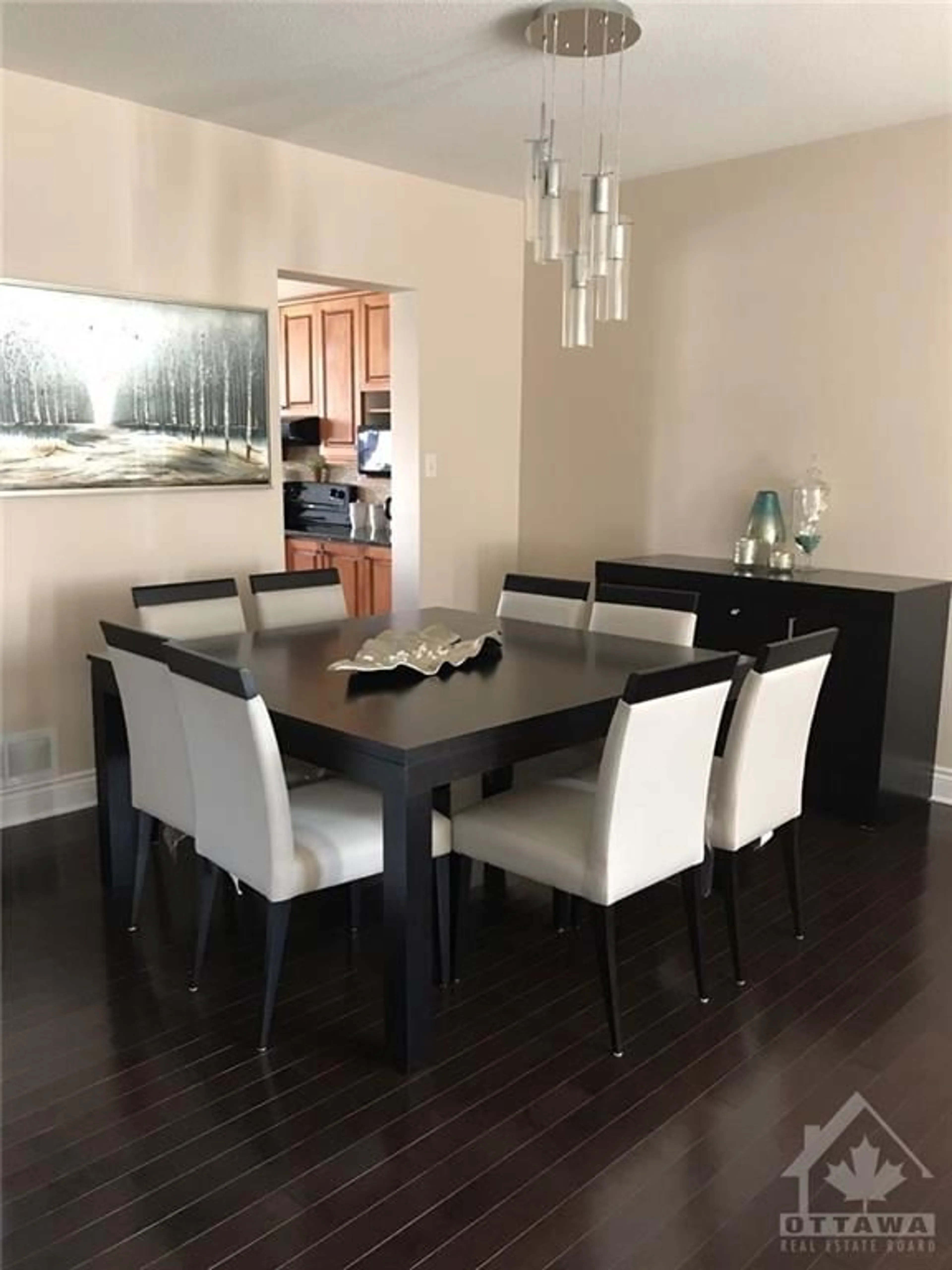 Dining room for 129 ROCKY HILL Dr, Ottawa Ontario K2G 7B2