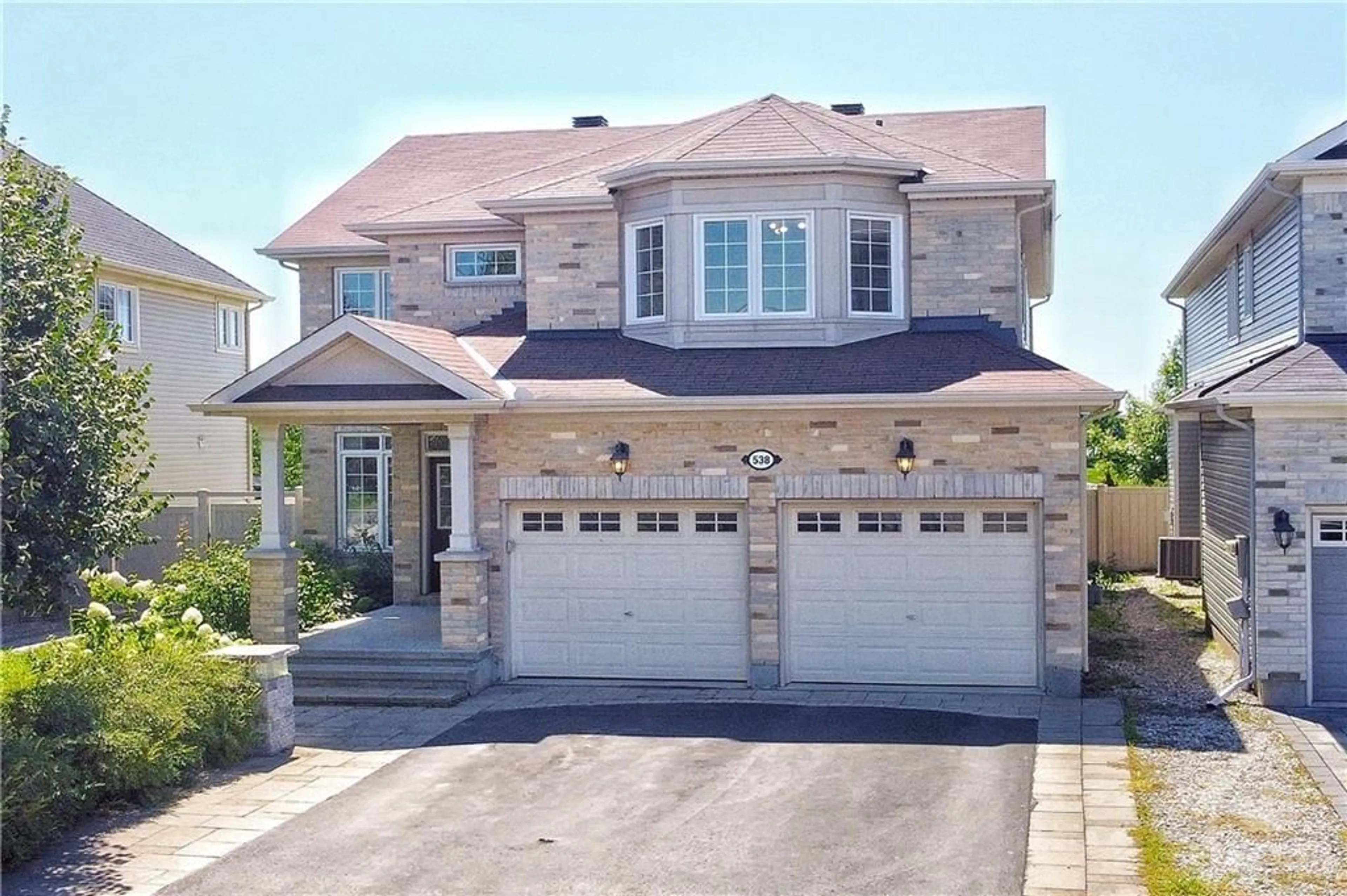 Frontside or backside of a home for 538 KILBIRNIE Dr, Ottawa Ontario K2J 5R7