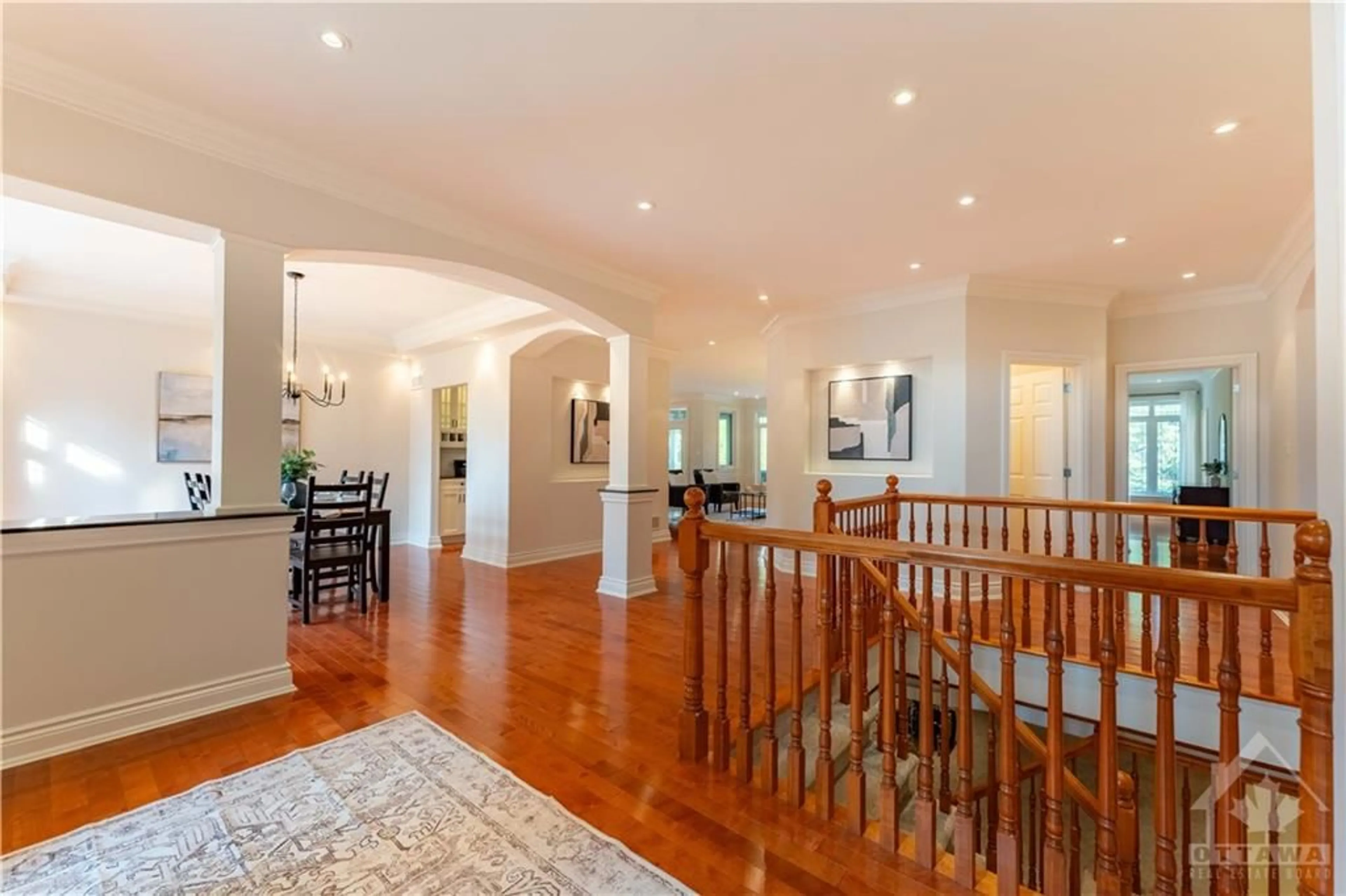 Indoor foyer, wood floors for 5422 WADELL Crt, Manotick Ontario K4M 1L3