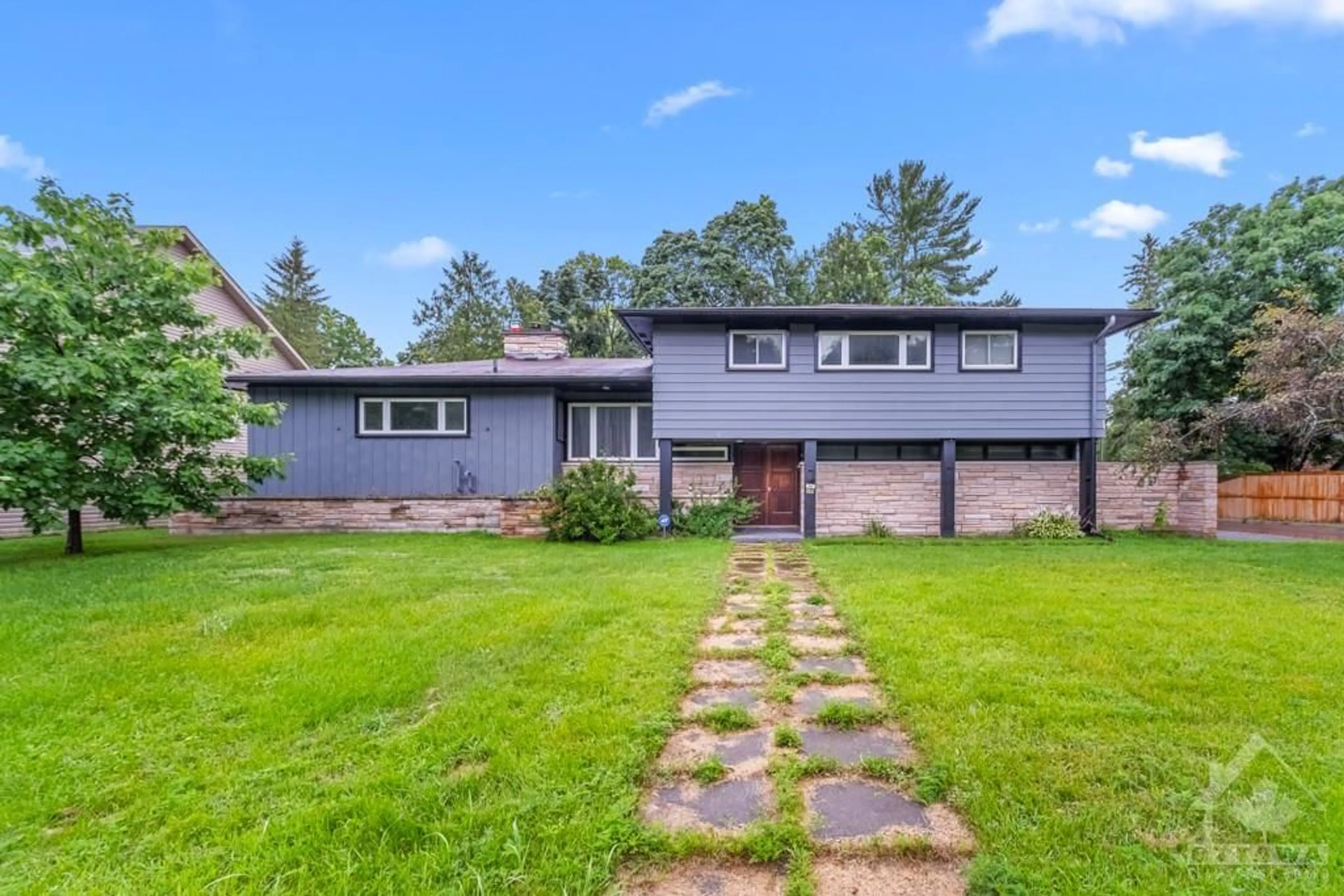 Frontside or backside of a home, cottage for 240 LAKE Ave, Carleton Place Ontario K7C 1J5