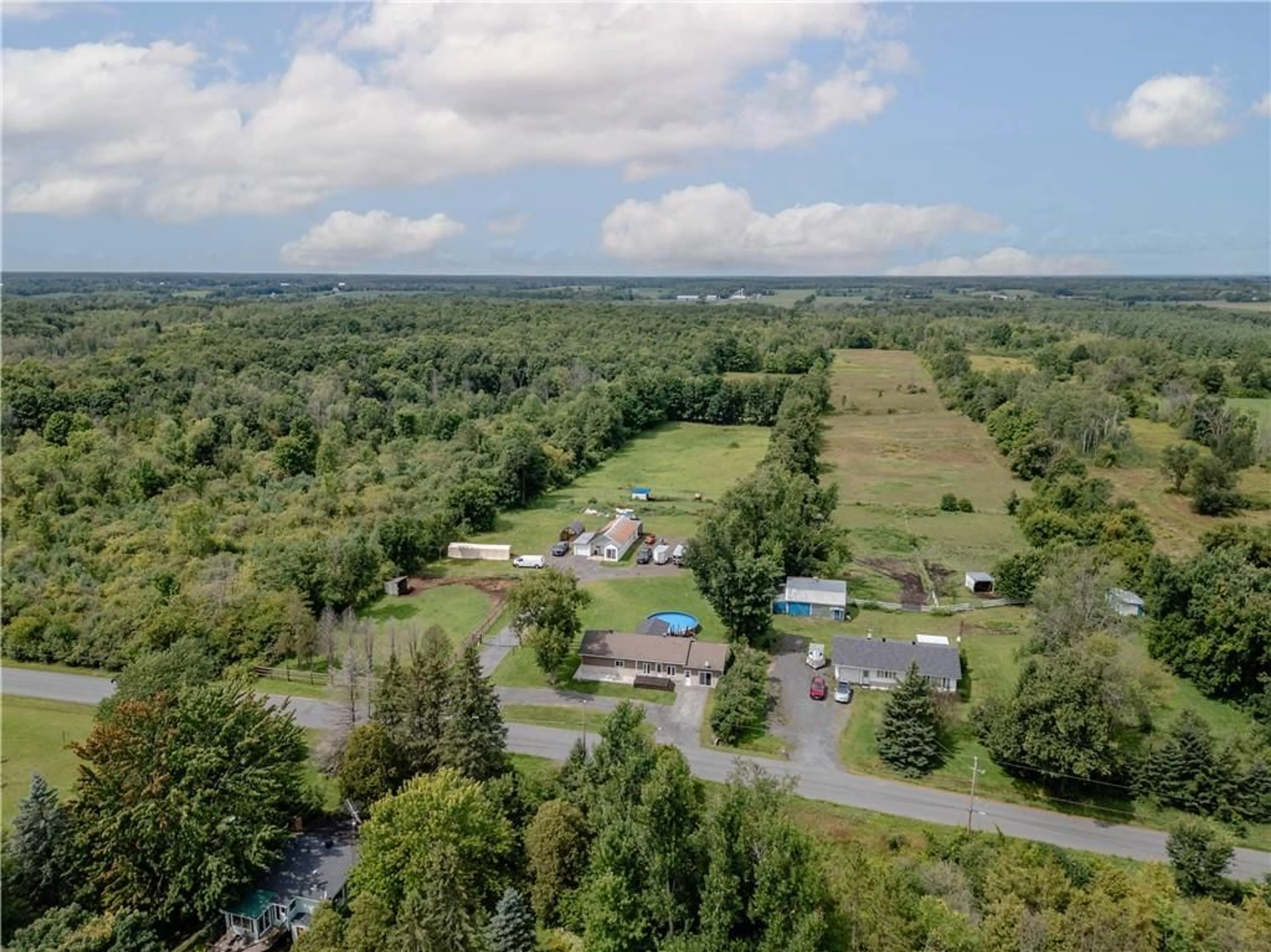 Outside view for 20169 BEAUPRE Rd, Green Valley Ontario K0C 1L0