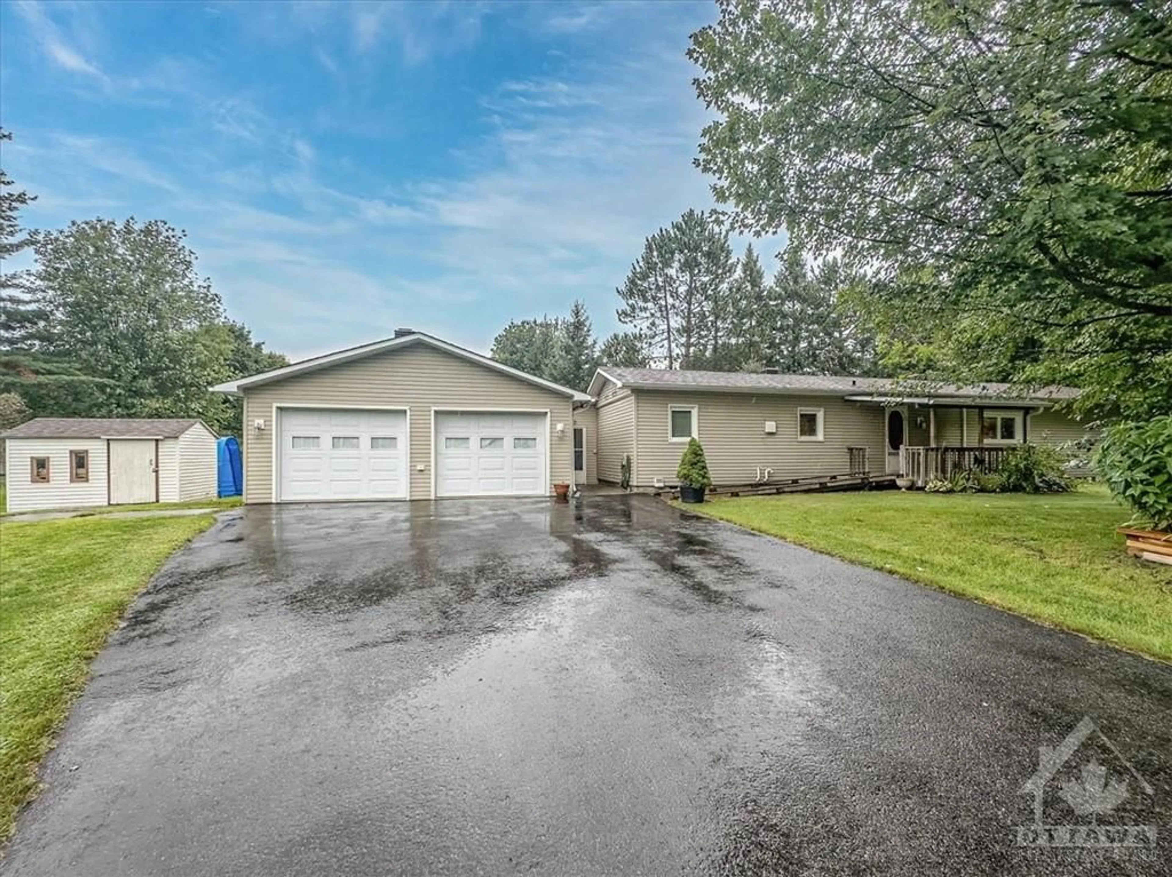 Frontside or backside of a home for 5620 ROCKDALE Rd #168, Vars Ontario K0A 3H0