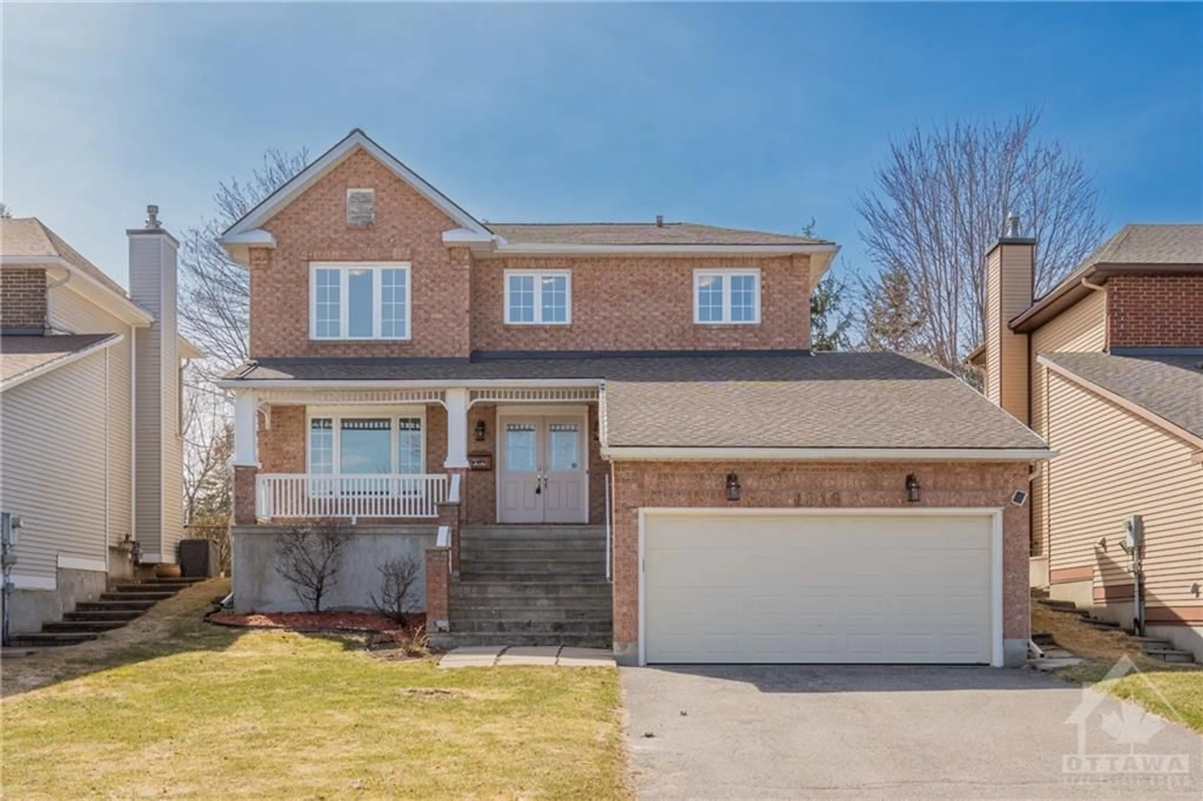 Frontside or backside of a home for 1816 THORNECREST St, Ottawa Ontario K1C 6K8