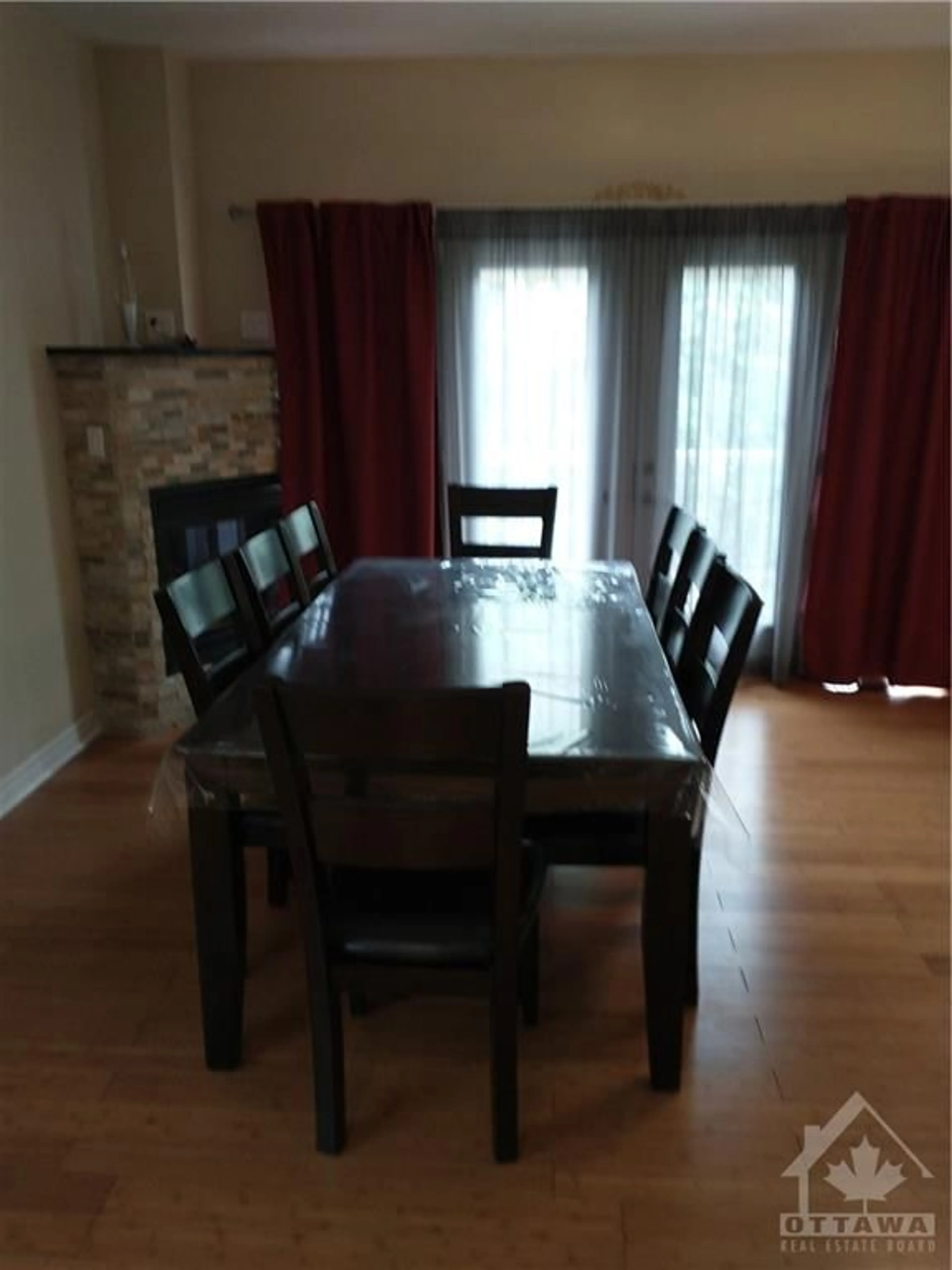 Dining room, wood floors, cottage for 2194 NIAGARA Dr, Ottawa Ontario K1H 0A3