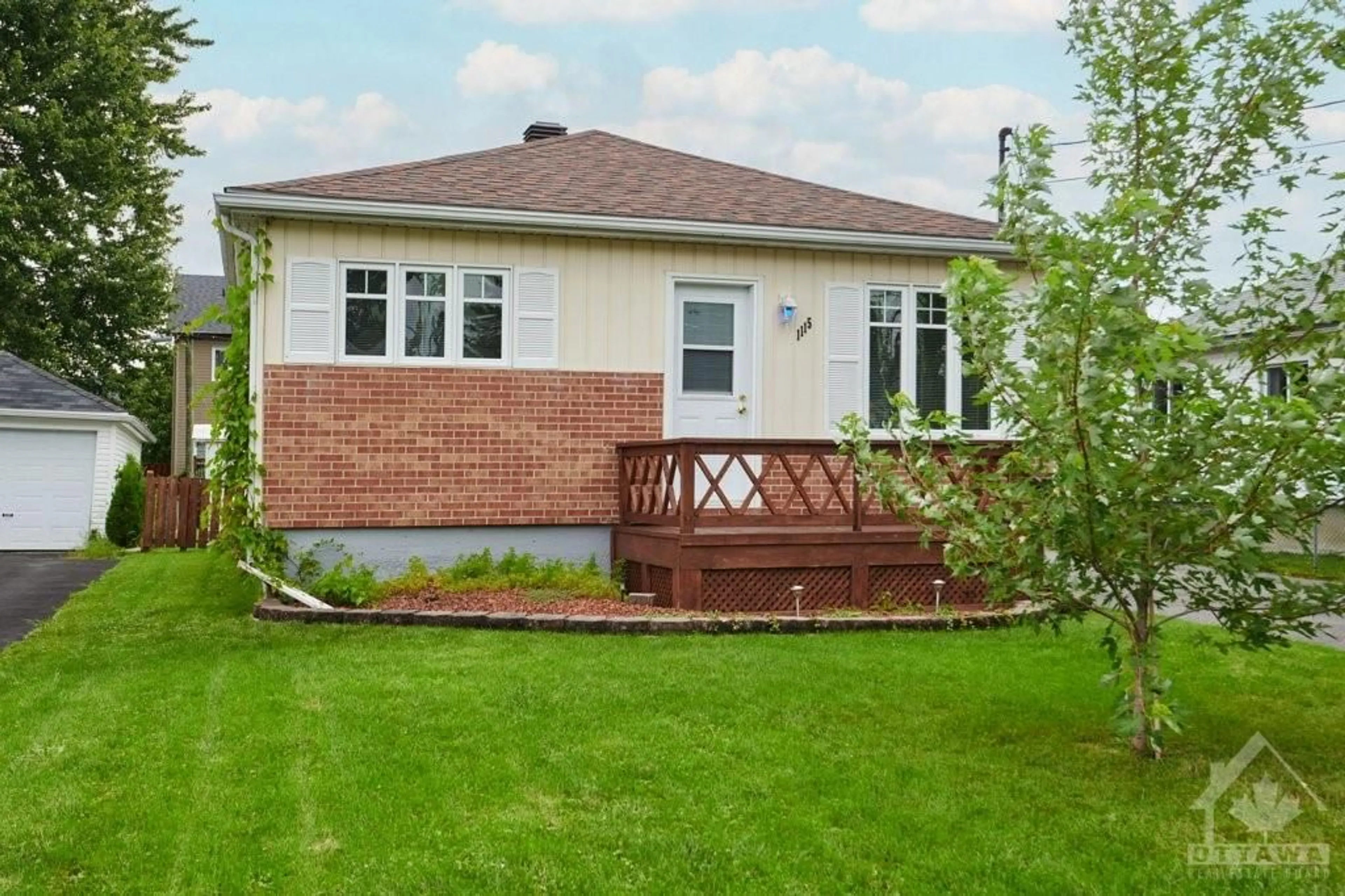 Frontside or backside of a home, cottage for 1115 LARIN St, Cornwall Ontario K6C 4C7