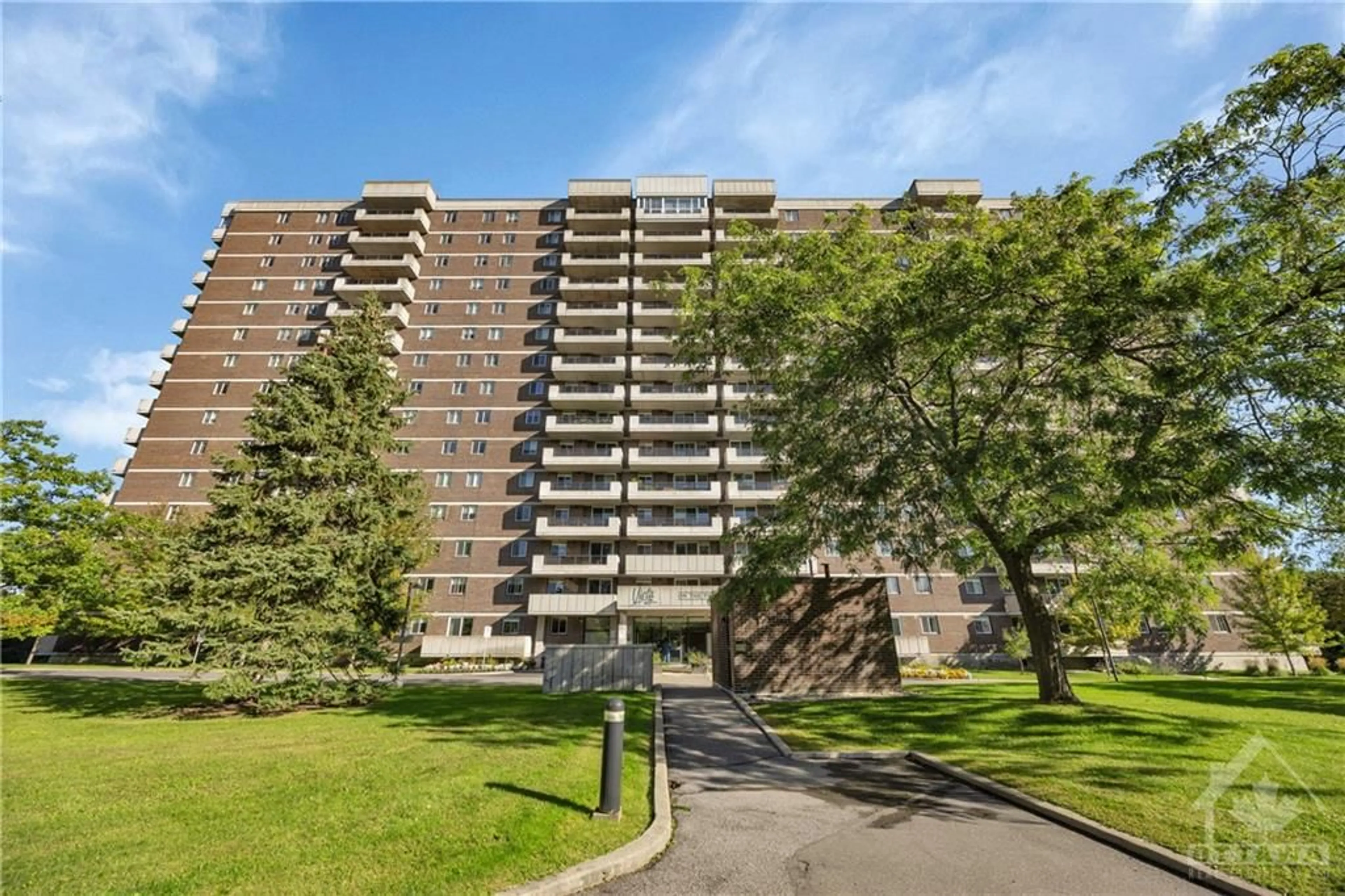 A pic from exterior of the house or condo for 1705 PLAYFAIR Dr #604, Ottawa Ontario K1H 8P6