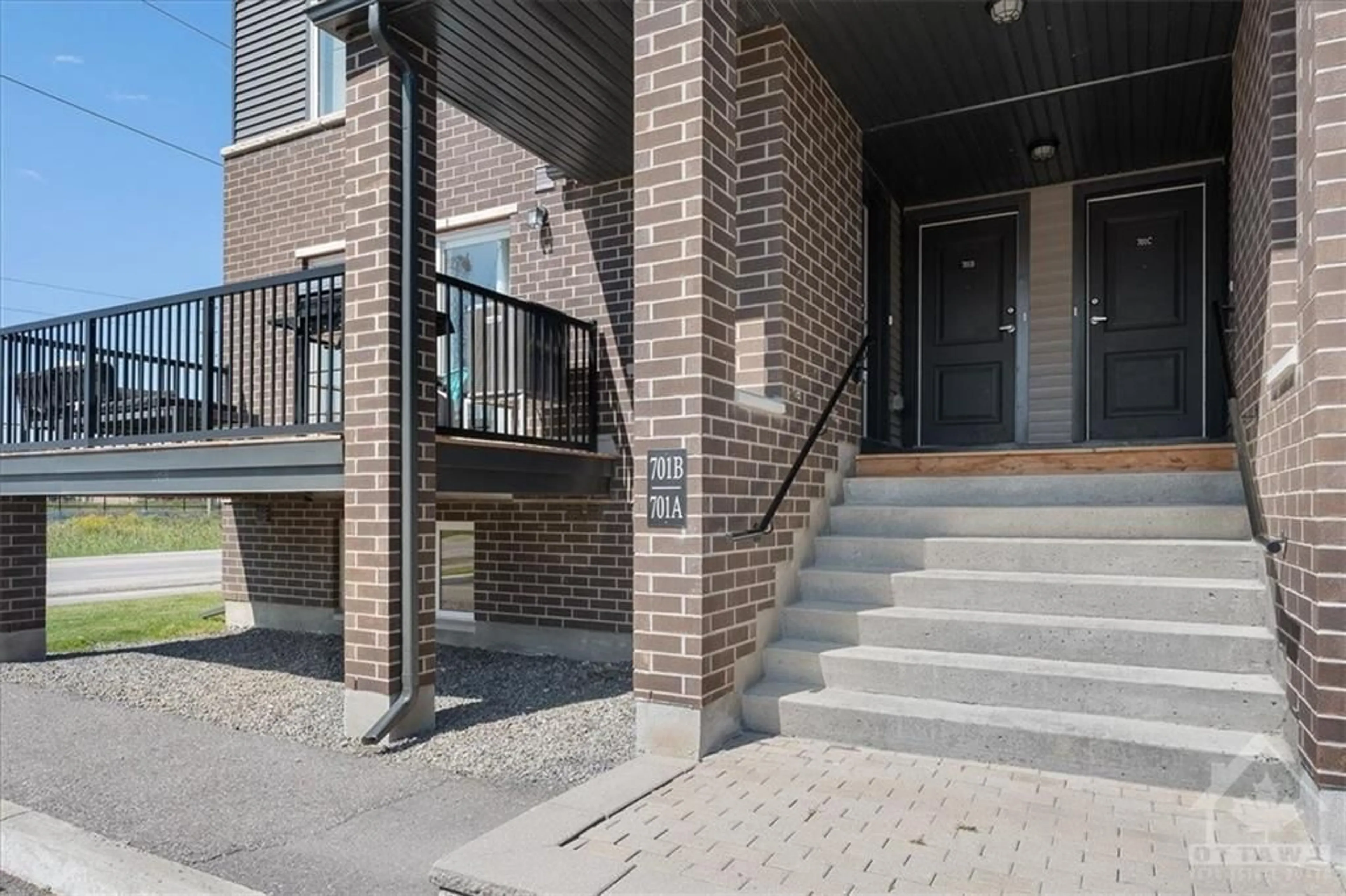 A pic from exterior of the house or condo for 701 AMBERWING Pvt #A, Orleans Ontario K4A 5H5