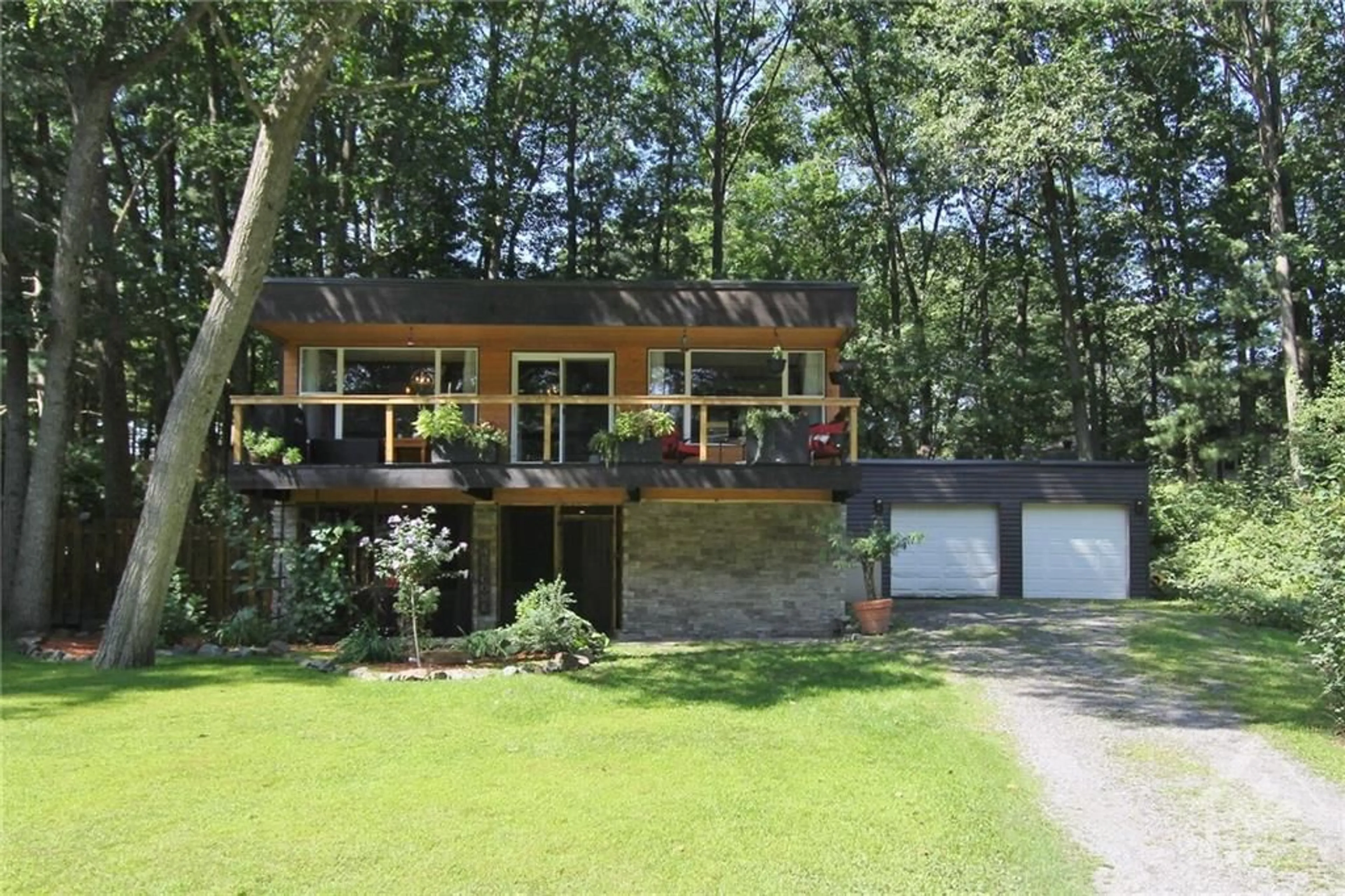 Frontside or backside of a home for 171 WOODS Rd, Constance Bay Ontario K0A 3M0