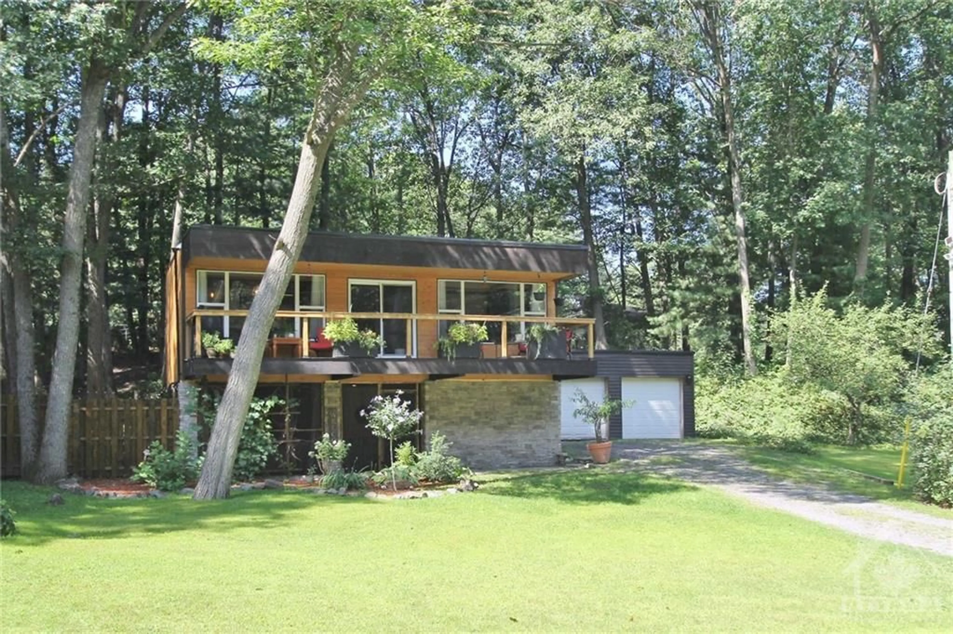 Cottage for 171 WOODS Rd, Constance Bay Ontario K0A 3M0