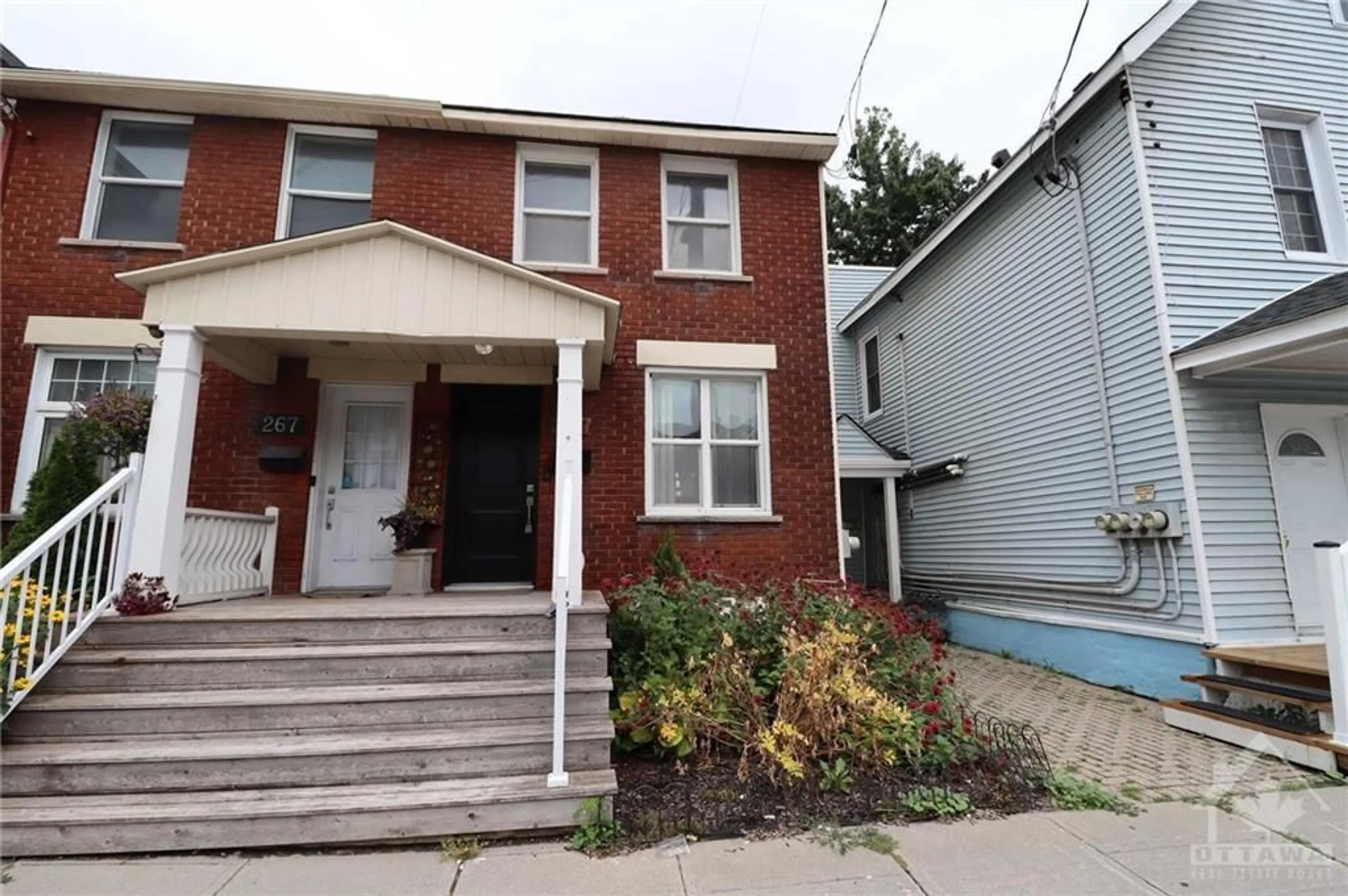 A pic from exterior of the house or condo for 269 ST PATRICK St, Ottawa Ontario K1N 5K4