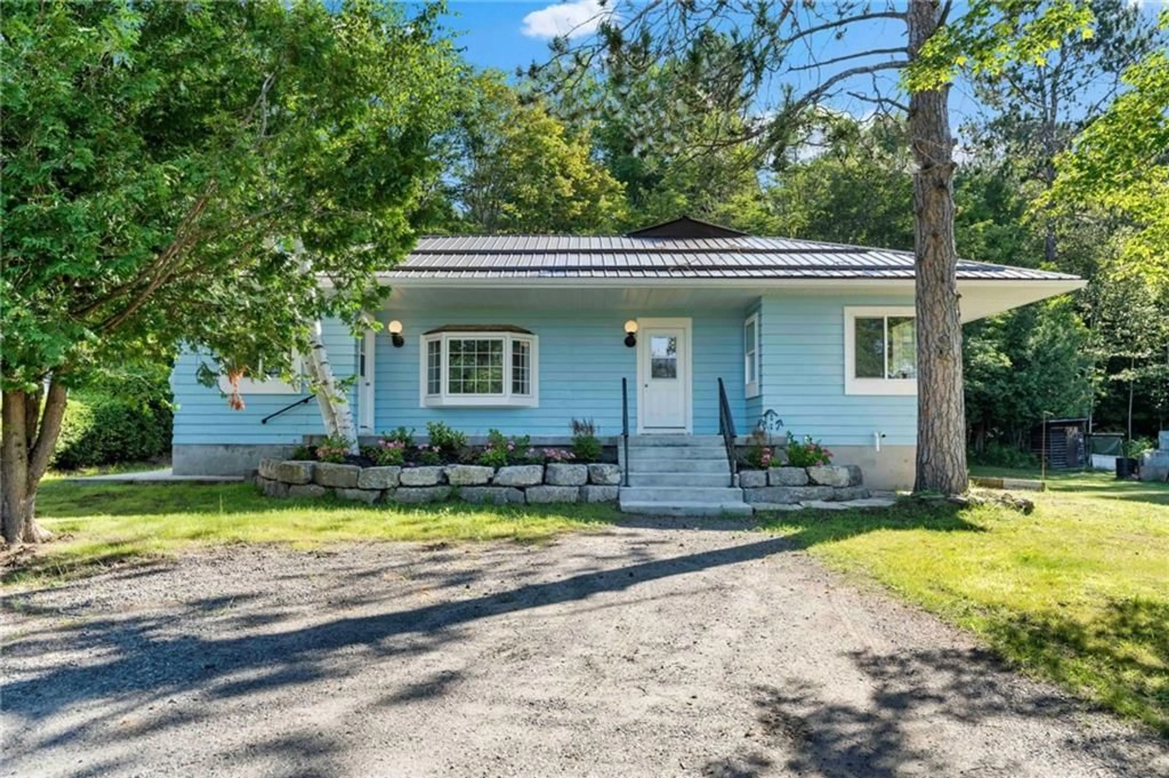 Frontside or backside of a home, cottage for 371 JOHN St, Barry's Bay Ontario K0J 1B0