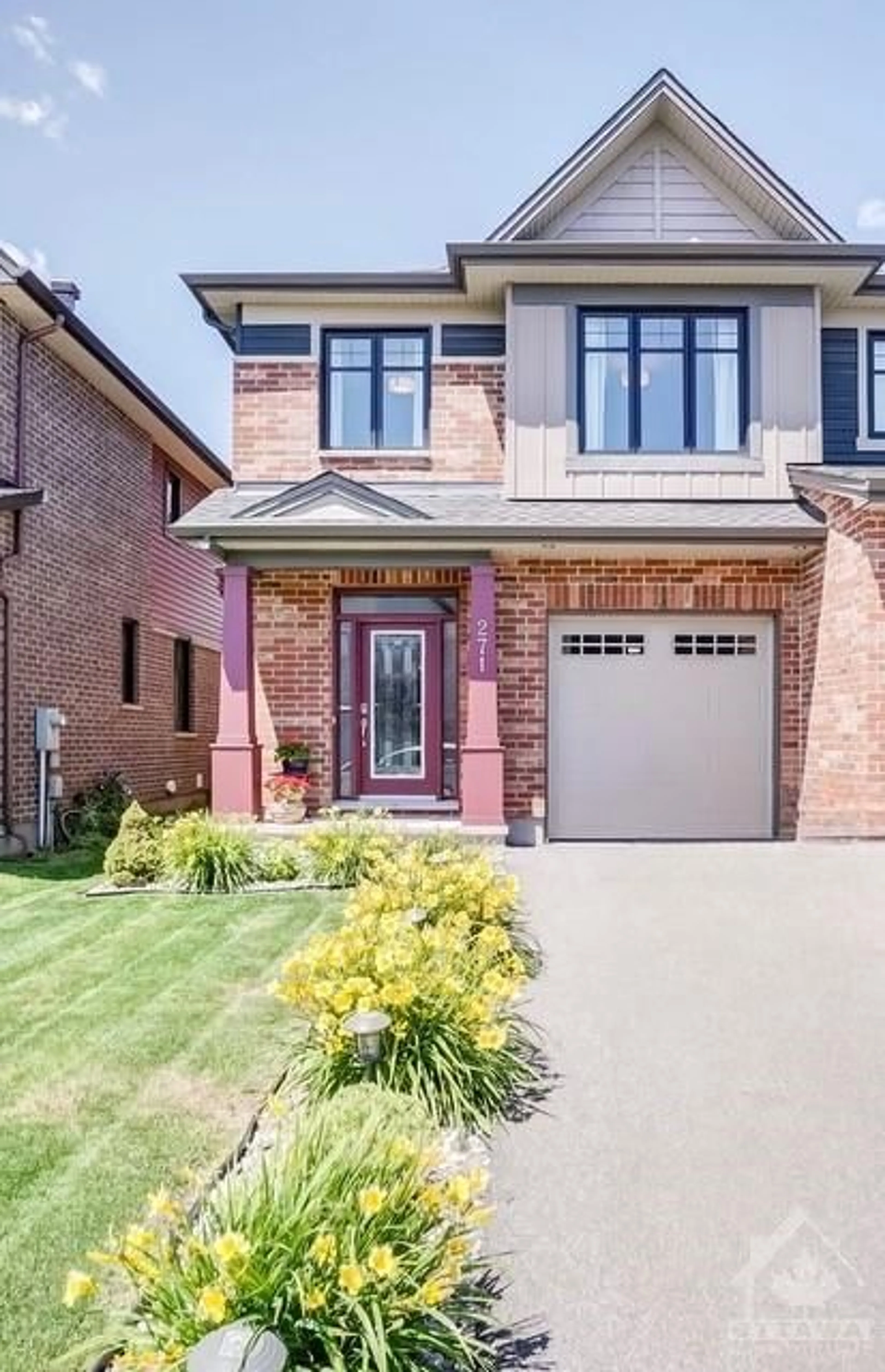 Home with brick exterior material for 271 AVRO Cir, Ottawa Ontario K1K 3X7