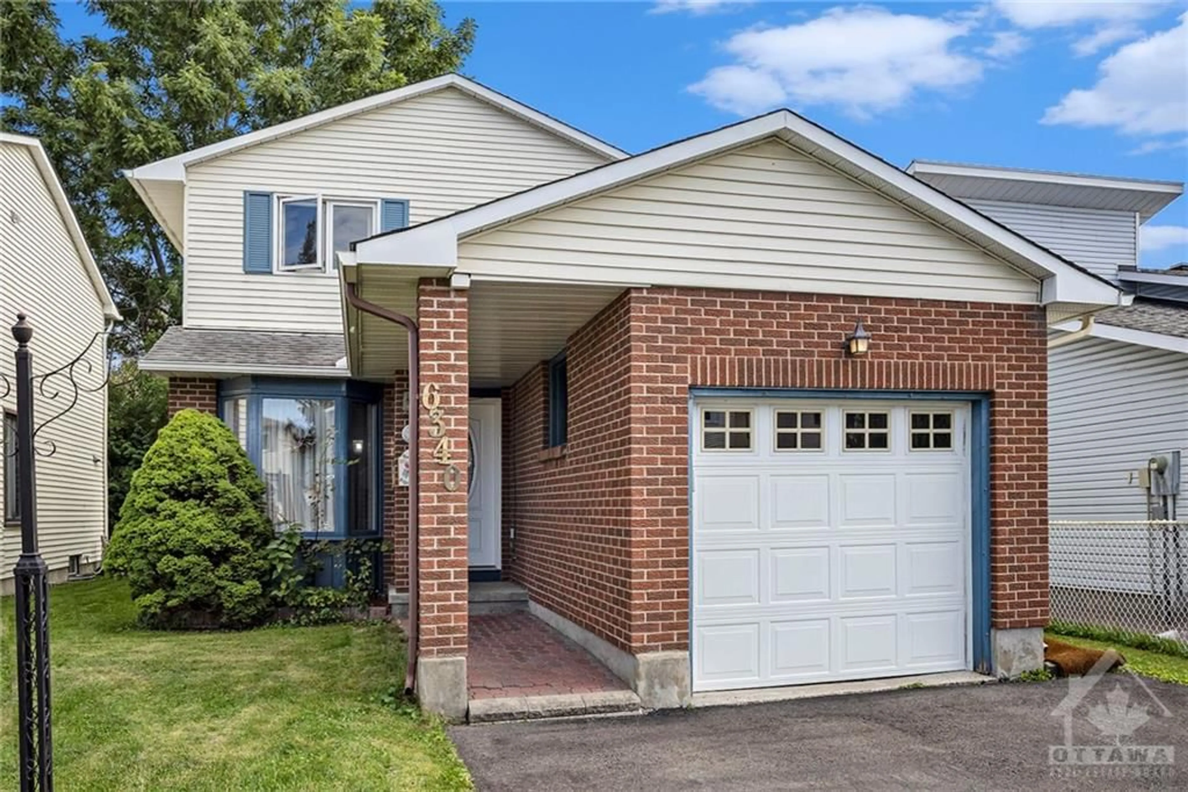 Home with brick exterior material for 6340 LOIRE Dr, Ottawa Ontario K1C 3C8