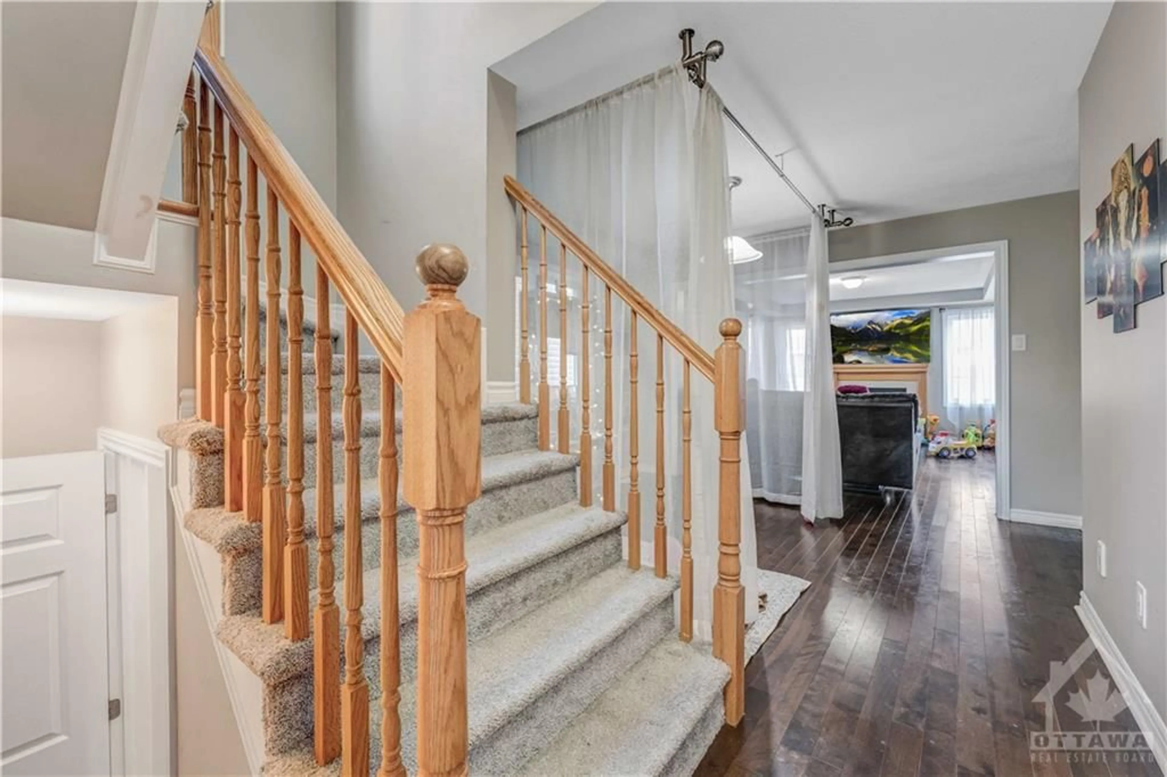 Stairs for 3560 RIVER RUN Ave, Ottawa Ontario K2J 3V5