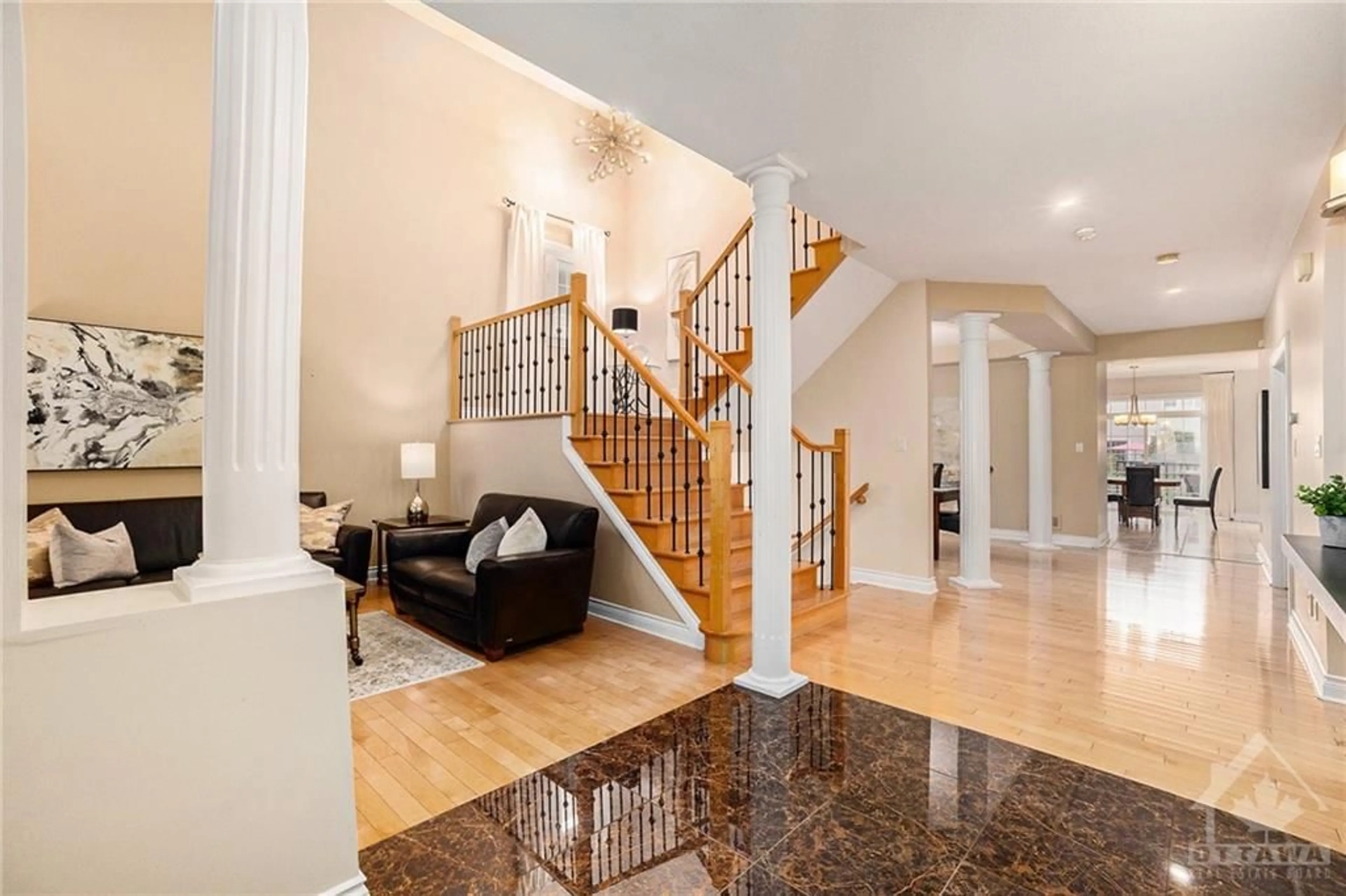 Indoor foyer, wood floors for 346 BLACKLEAF Dr, Ottawa Ontario K2J 0E9