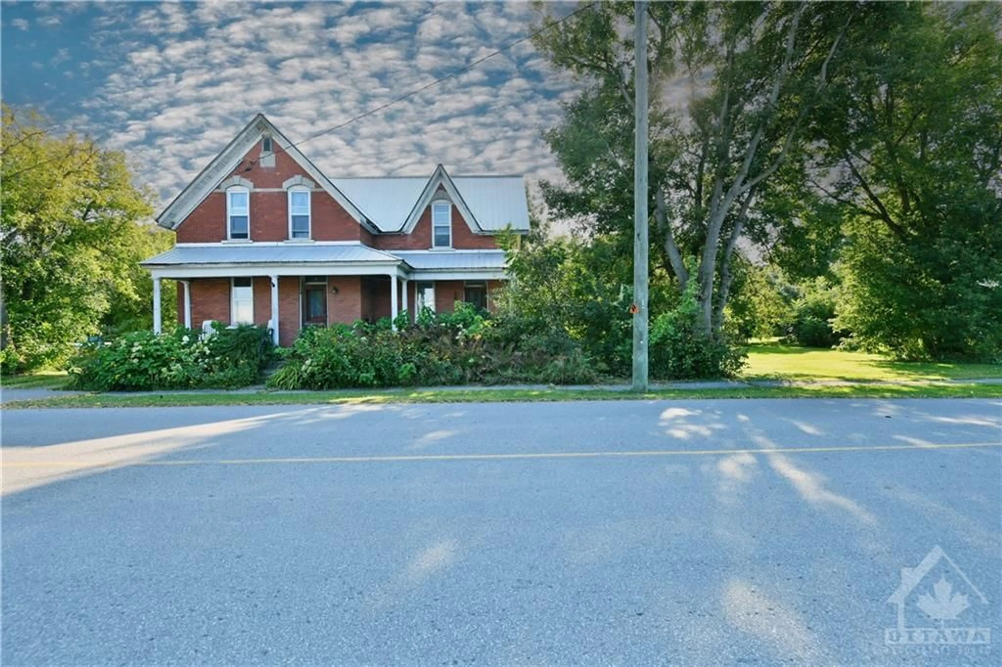 Frontside or backside of a home, the street view for 3809 LOGGERS Way, Kinburn Ontario K0A 2H0