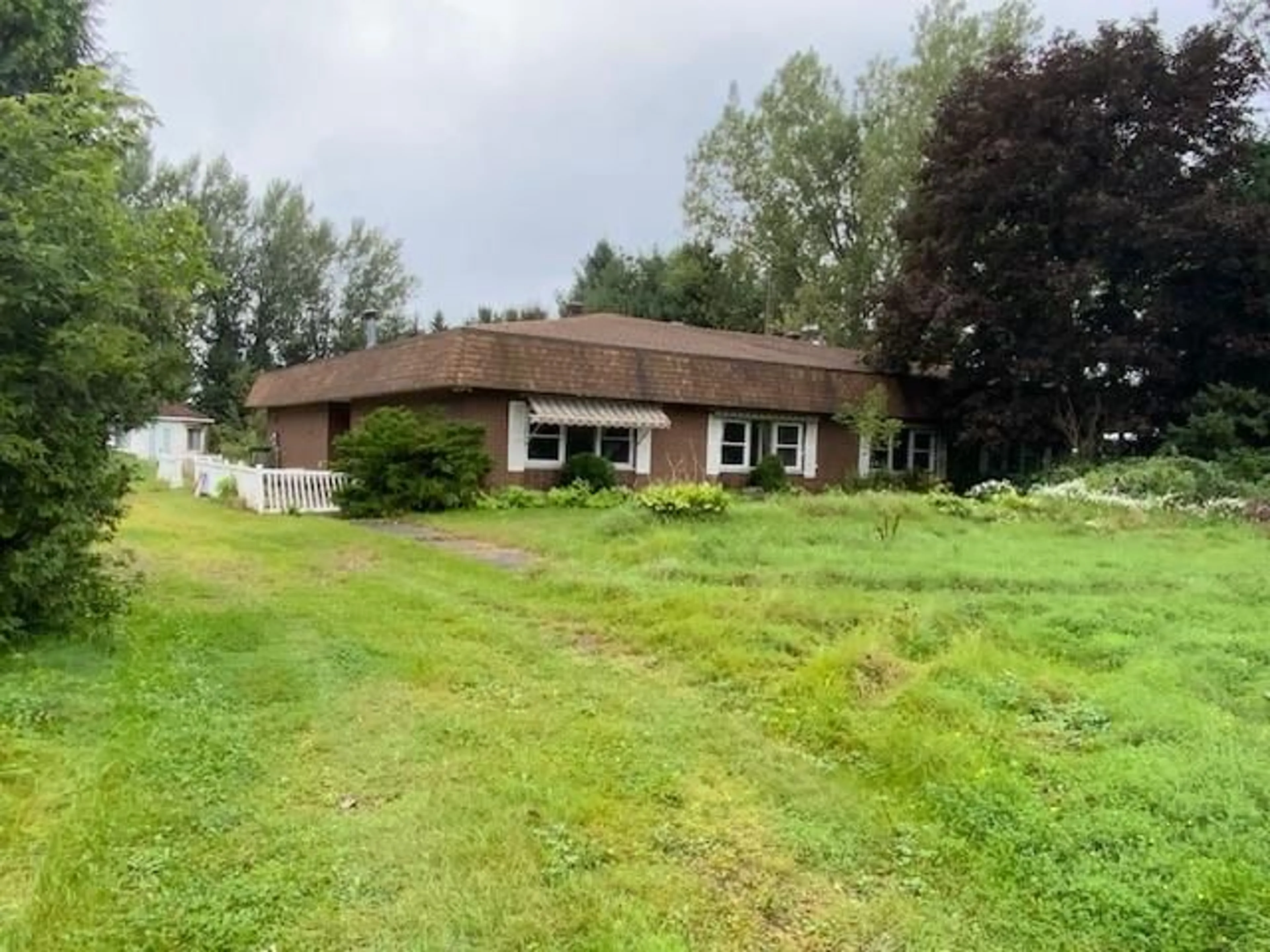 Frontside or backside of a home, the front or back of building for 3514 BRINSTON Rd, South Mountain Ontario K0E 1W0