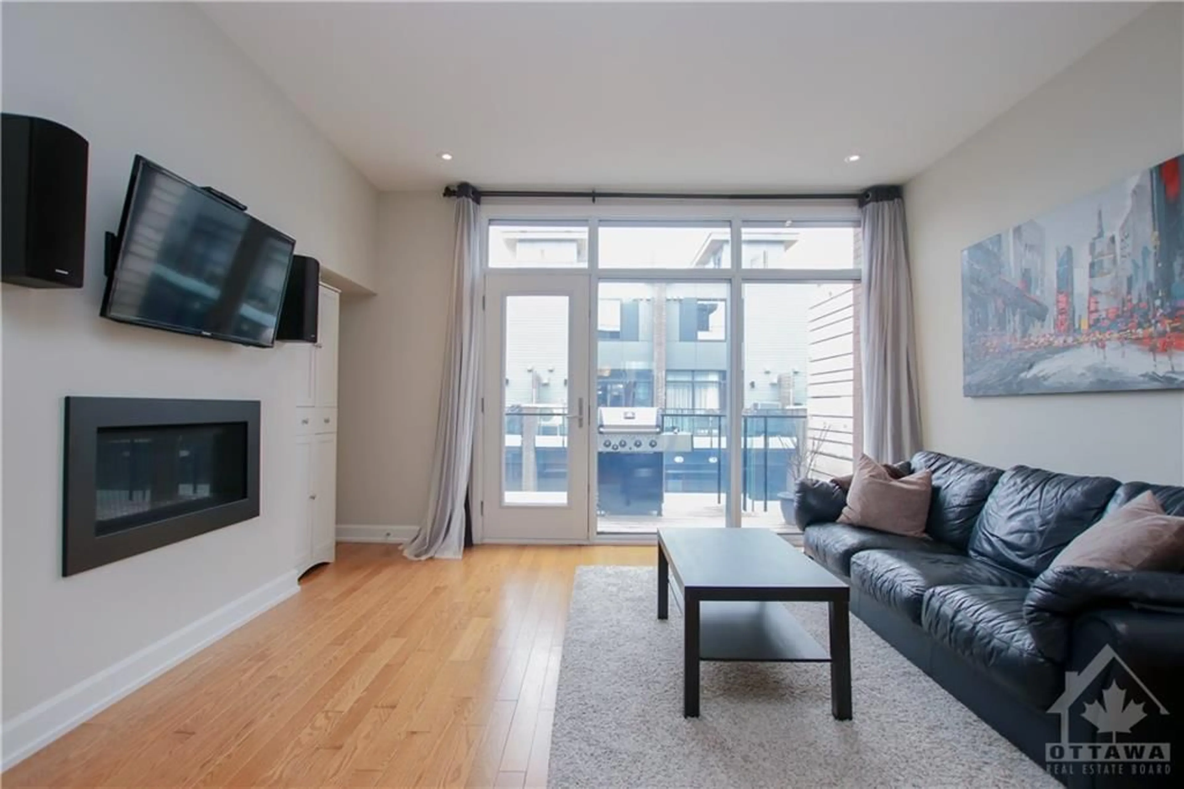 Living room, wood floors for 214 JEREMIAH KEALEY St, Ottawa Ontario K1S 5H3