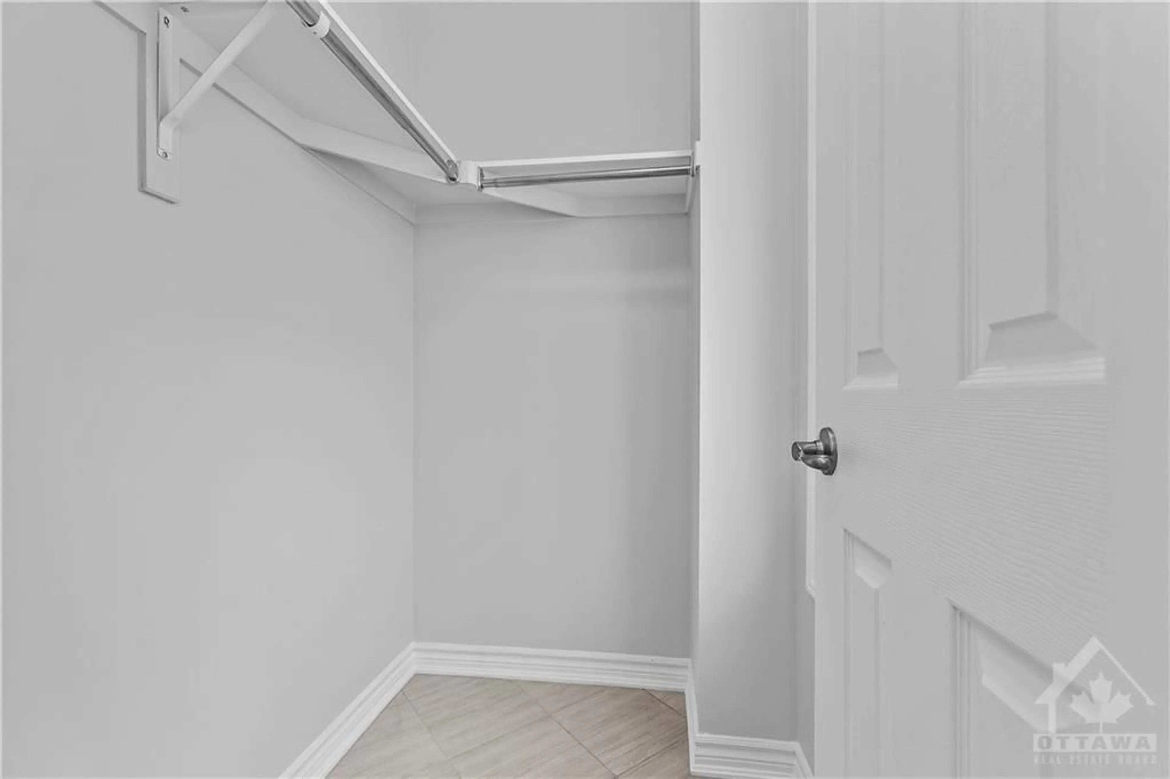 Storage room or clothes room or walk-in closet for 43 CASPIAN Row, Ottawa Ontario K2V 0R7