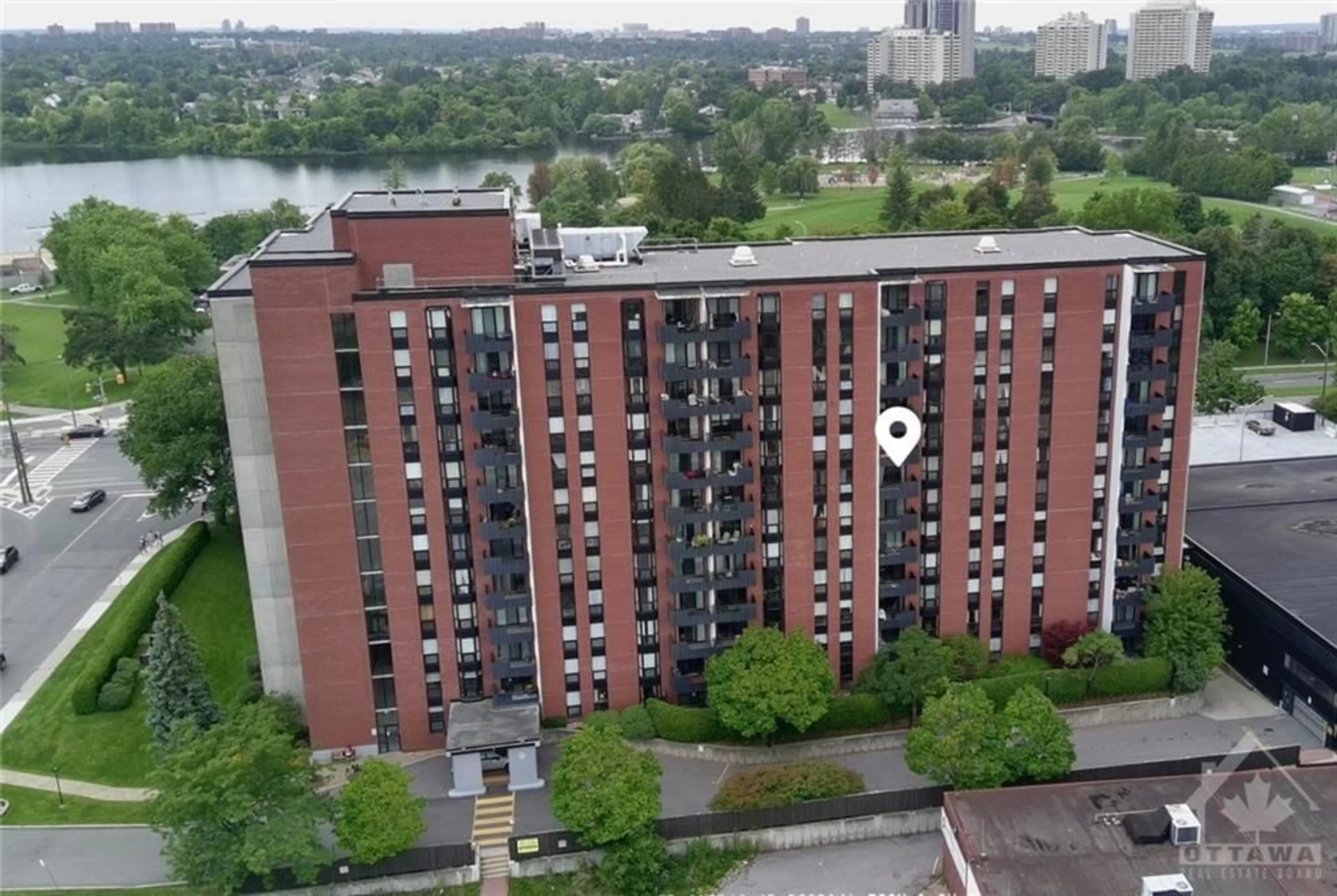 A pic from exterior of the house or condo, the front or back of building for 2951 RIVERSIDE Dr #703, Ottawa Ontario K1V 8W6