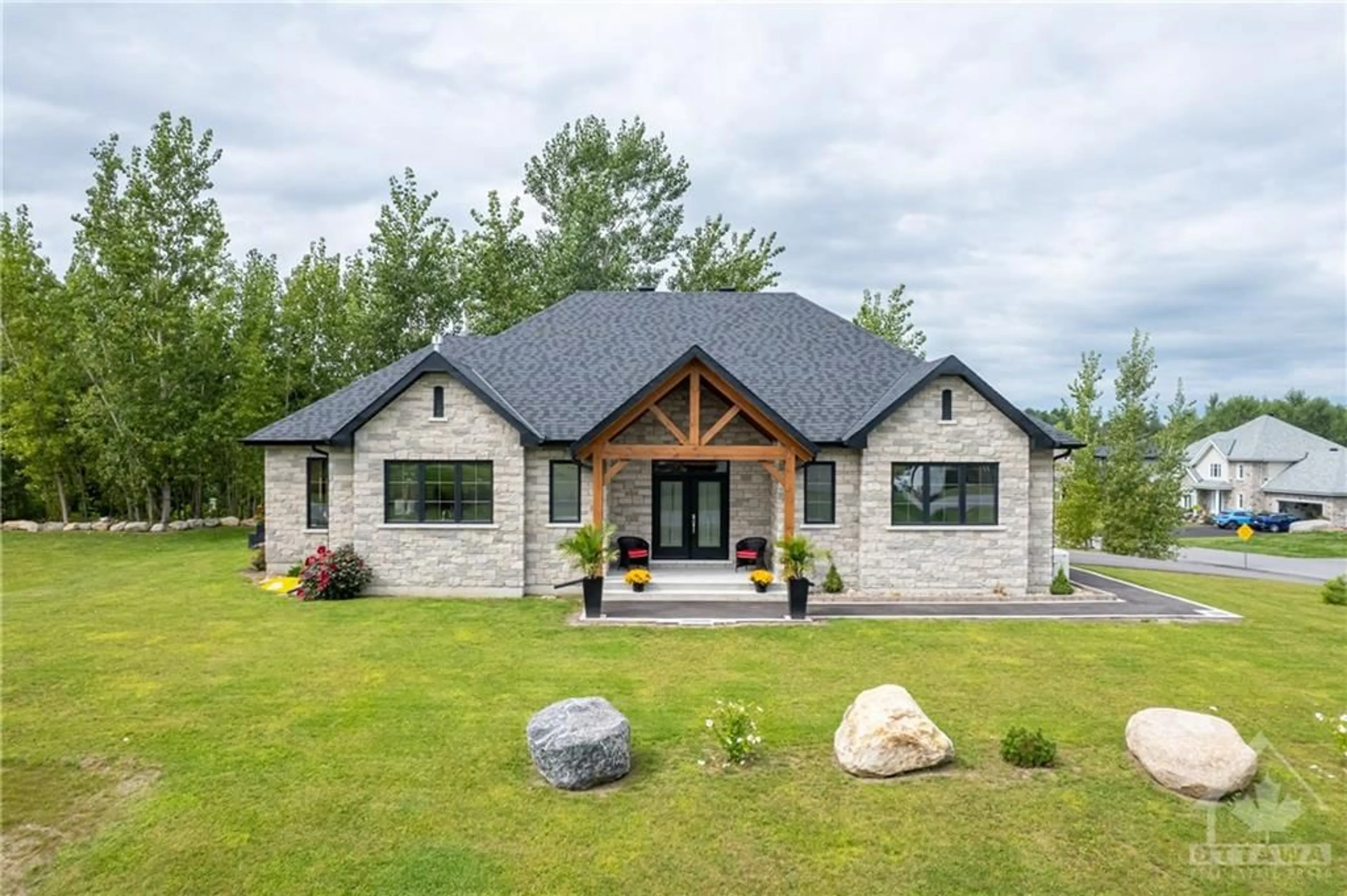 Frontside or backside of a home, cottage for 1 STRATFORD Blvd, Long Sault Ontario K0C 1P0