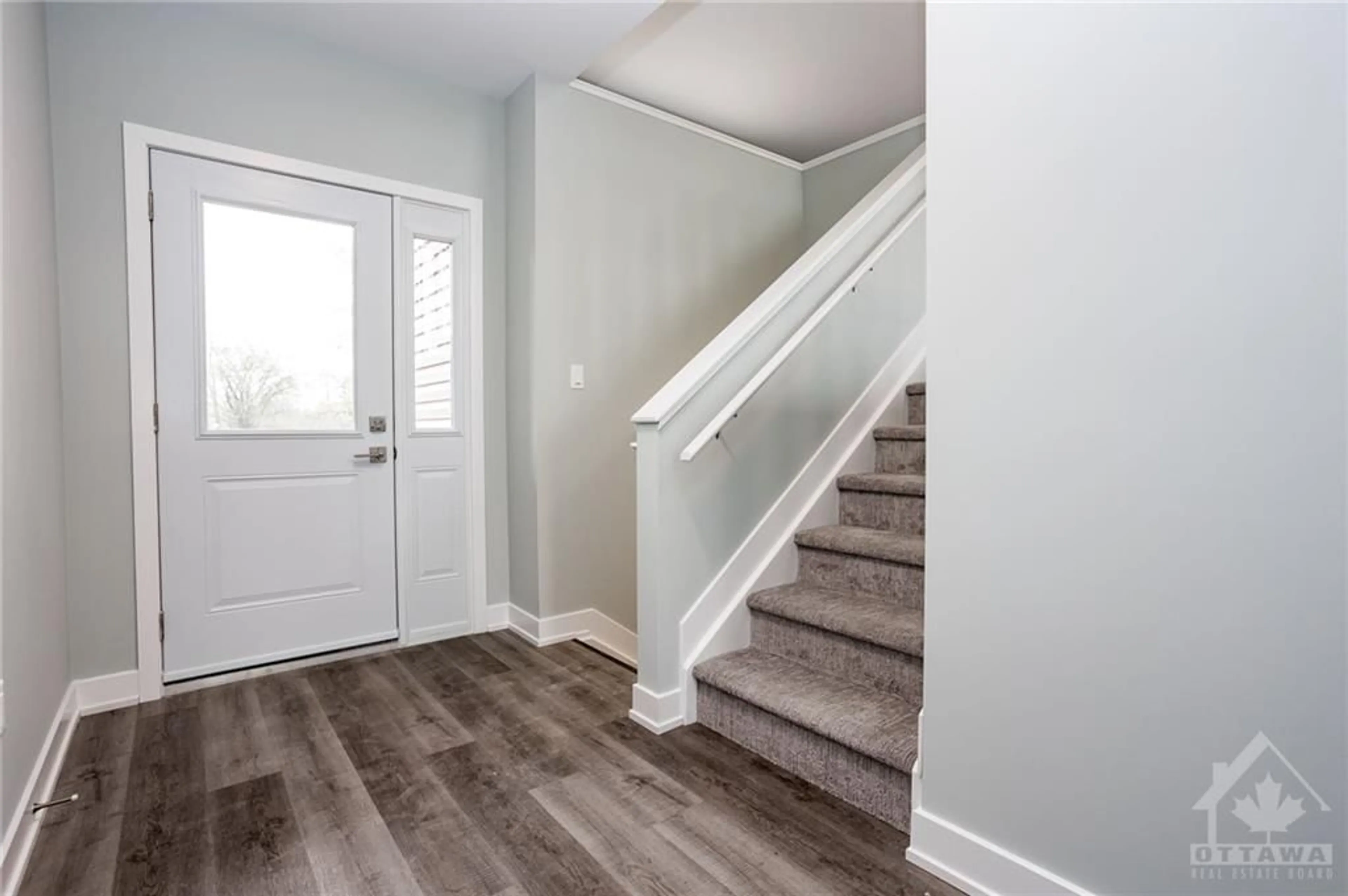 Indoor entryway, wood floors for 1106 PRESTONVALE Rd, Lanark Ontario K0G 1K0