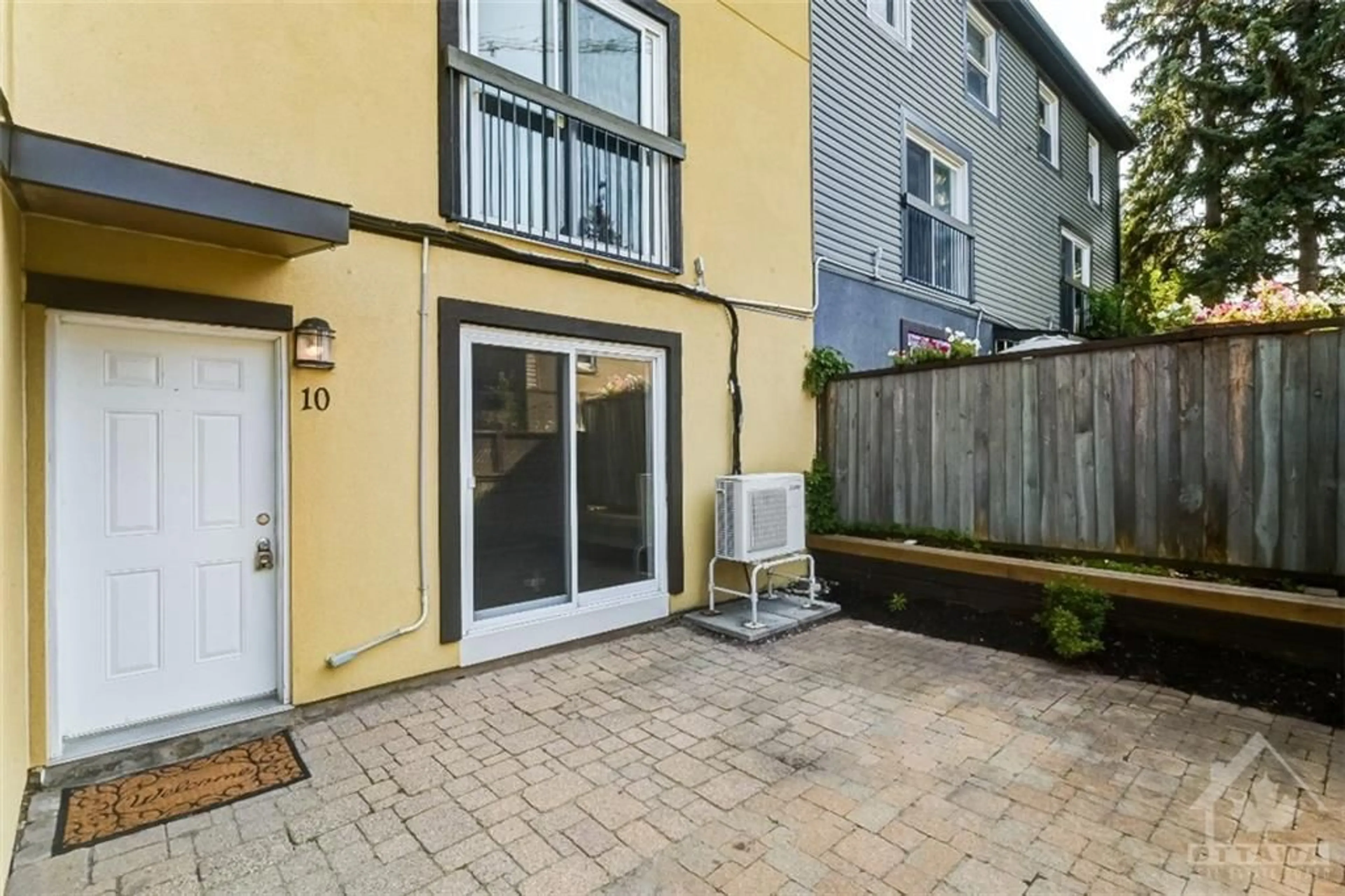 Patio for 1250 MCWATTERS Rd #10, Ottawa Ontario K2C 3P5