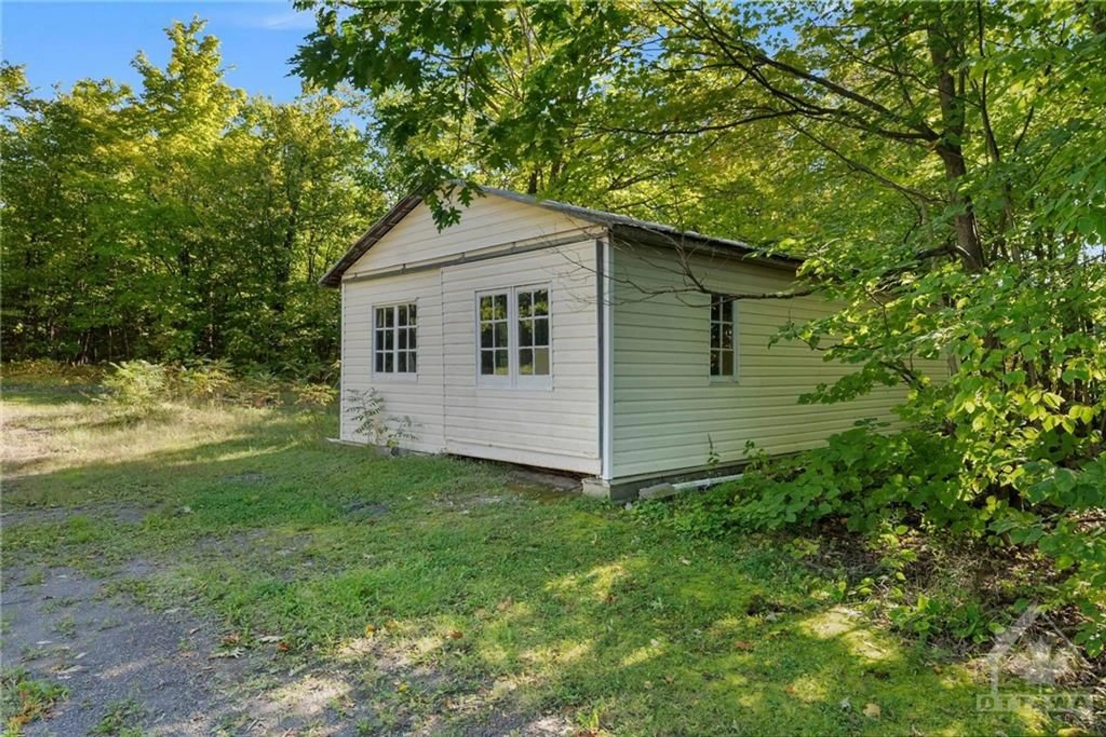 Shed for 1338 USBORNE St, Braeside Ontario K0A 1G0