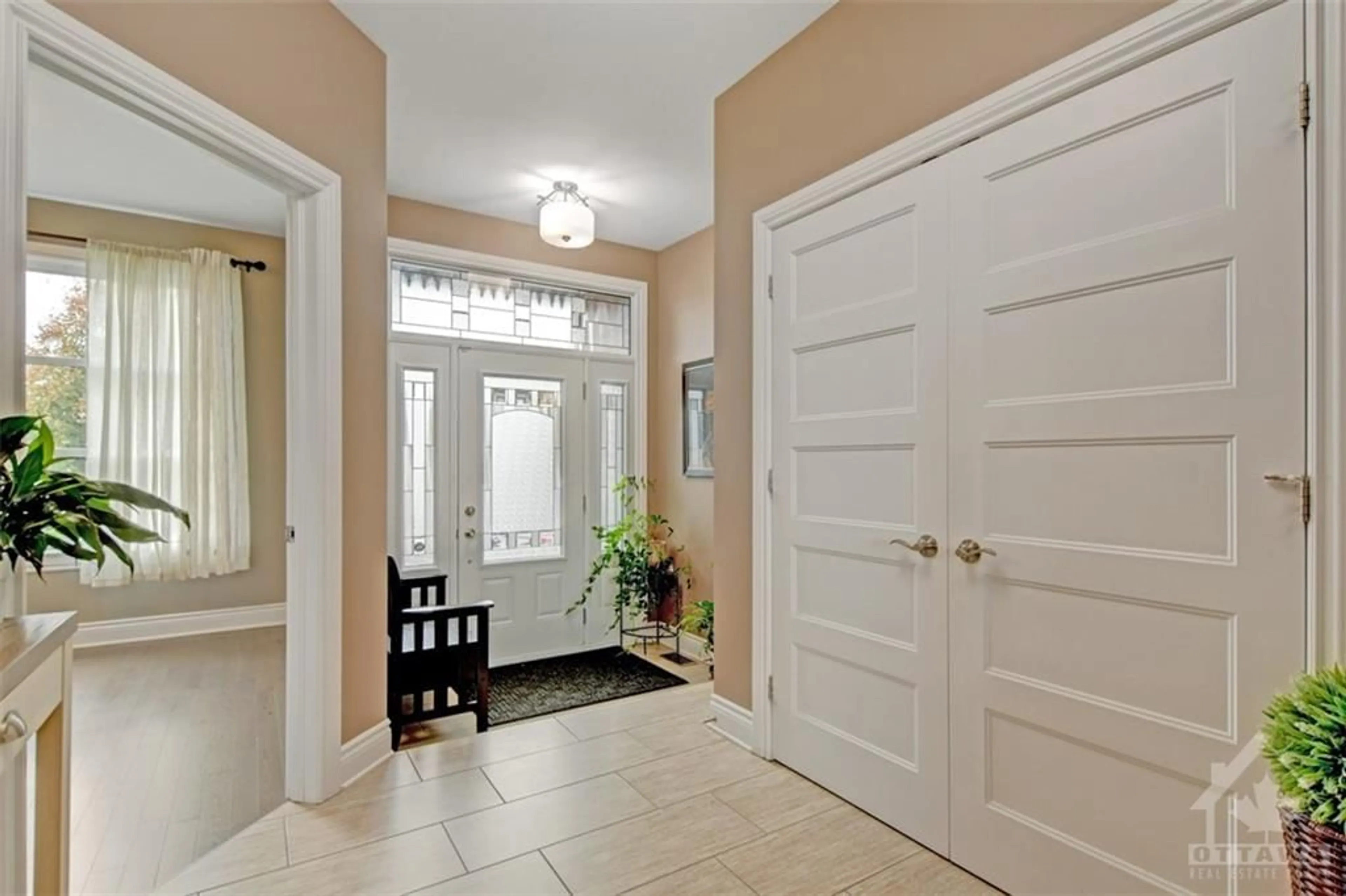 Indoor entryway, wood floors for 485 BRUGES St, Embrun Ontario K0A 1W0