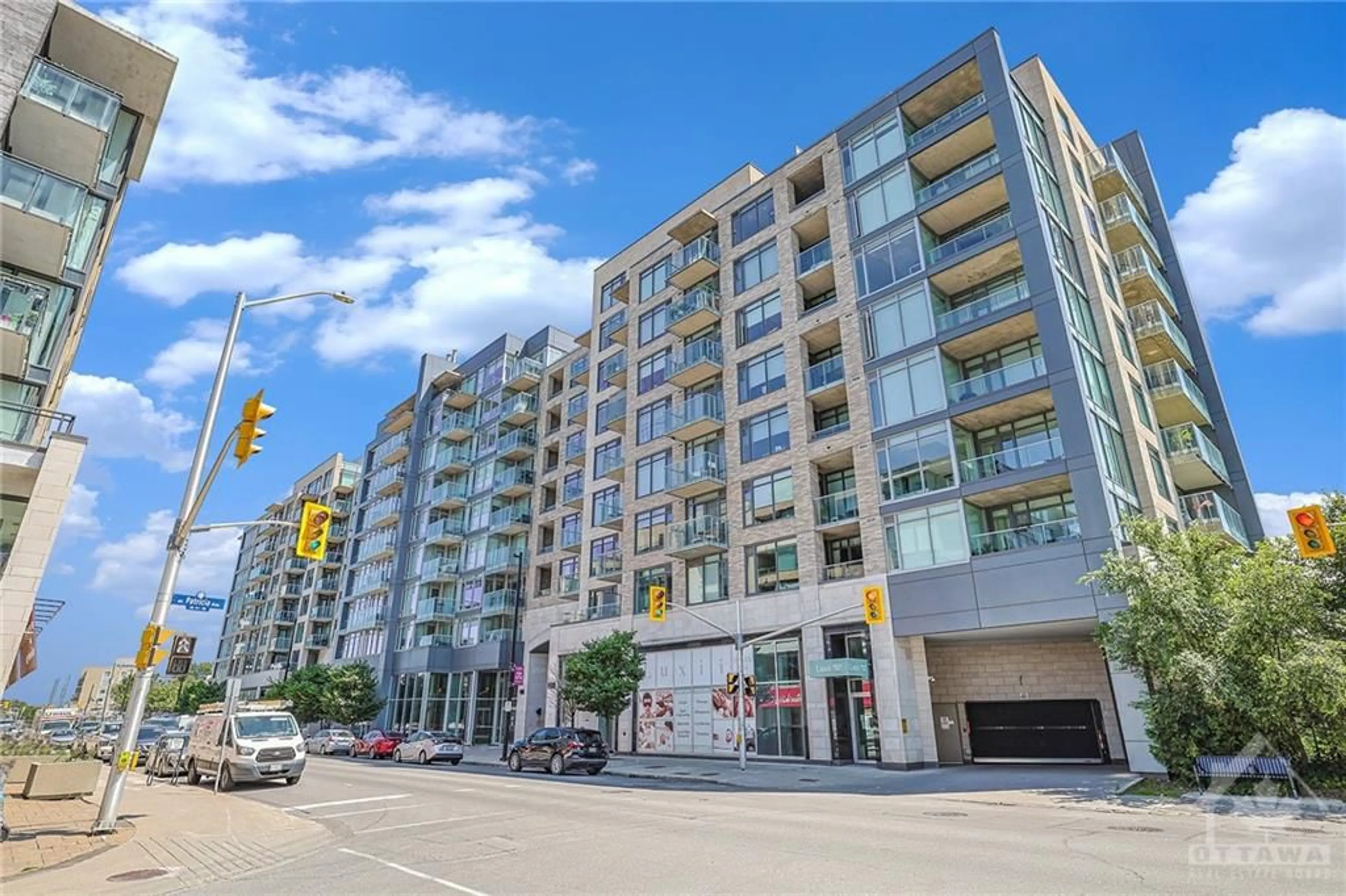 A pic from exterior of the house or condo, the street view for 108 RICHMOND Rd #401, Ottawa Ontario K1Z 0B3