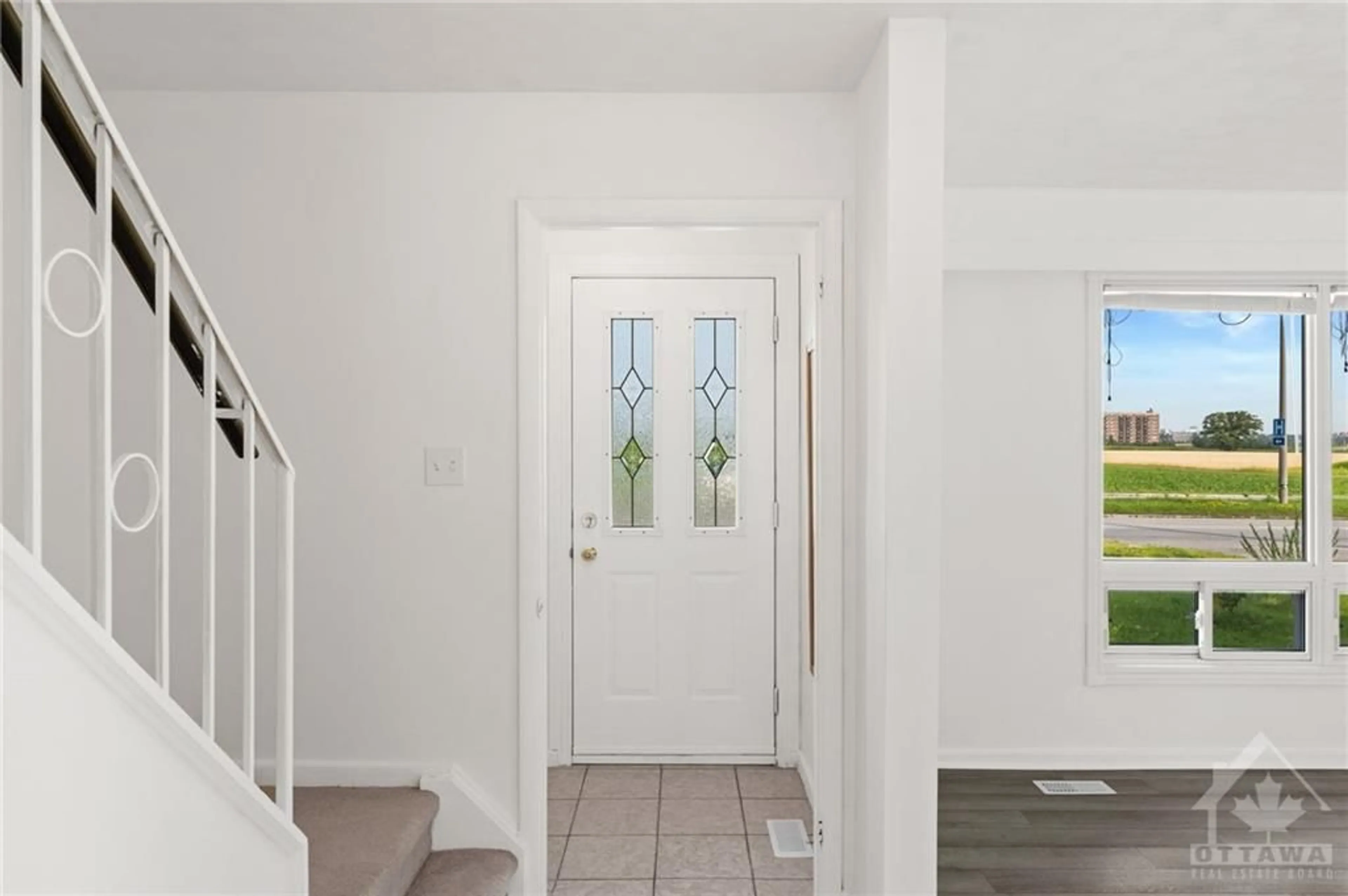 Indoor entryway, wood floors for 814 BASELINE Rd, Ottawa Ontario K2C 0A3