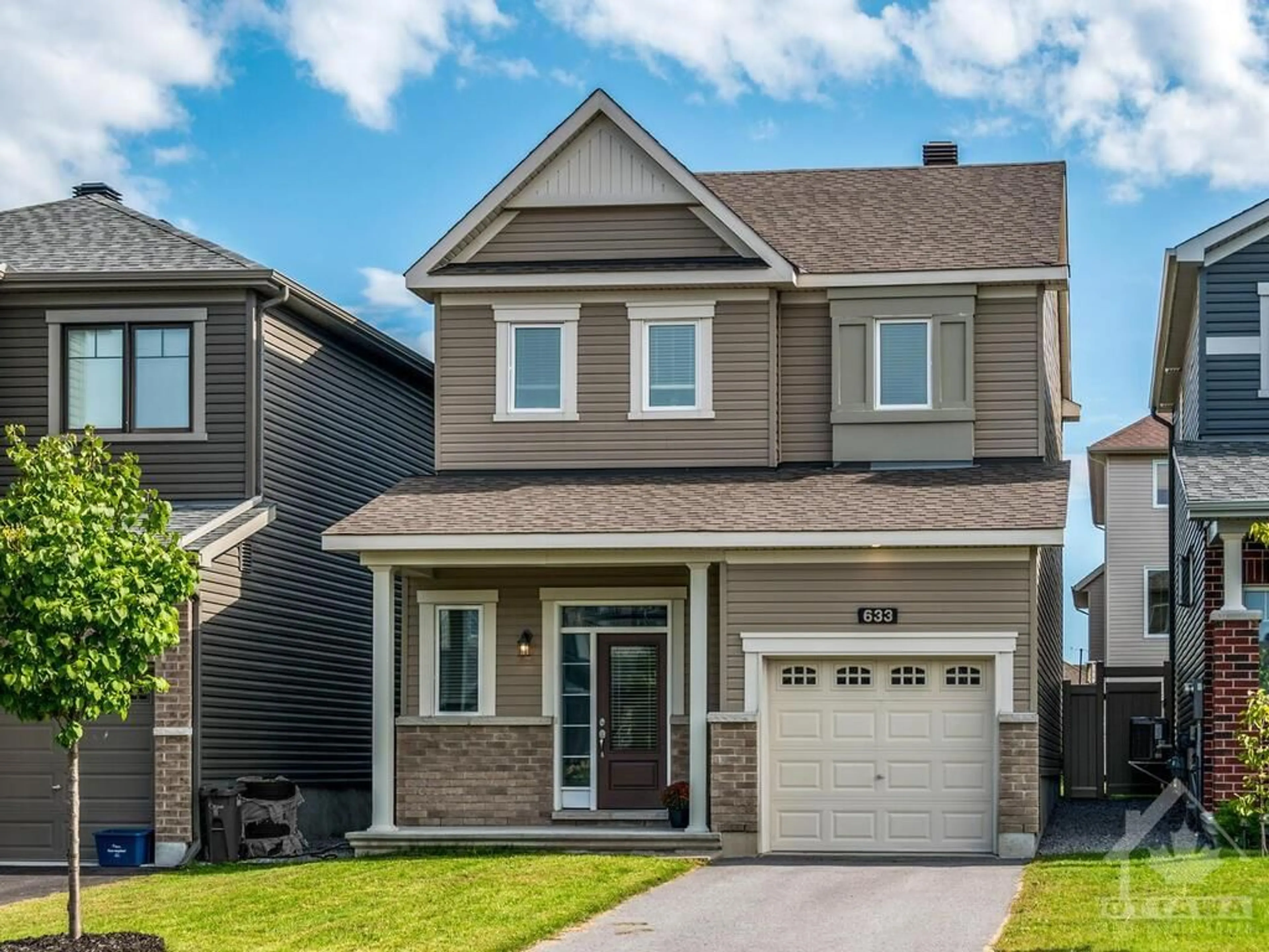 Frontside or backside of a home, cottage for 633 GERANIUM Walk, Stittsville Ontario K2S 2J3