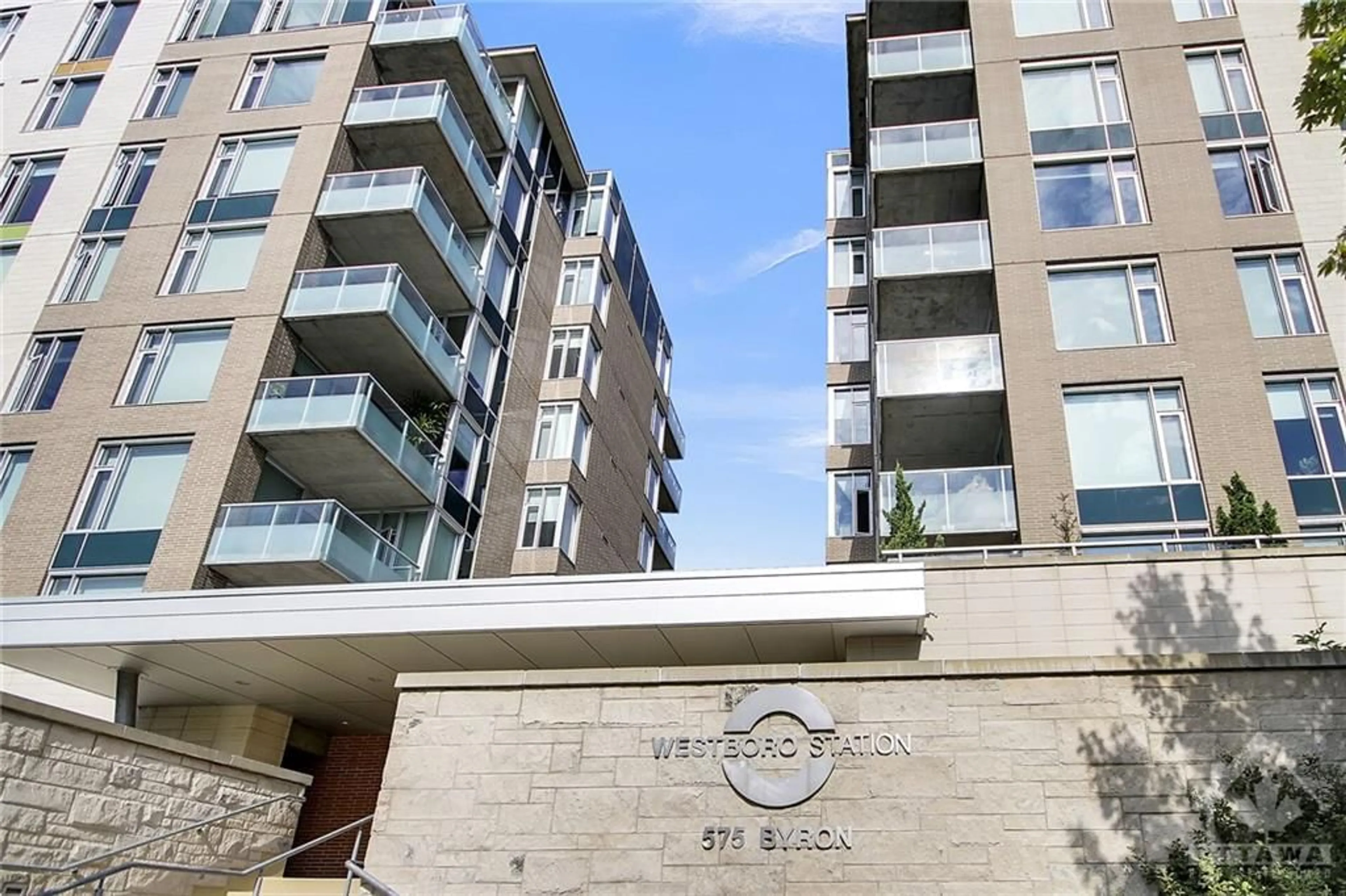 A pic from exterior of the house or condo for 575 BYRON Ave #307, Ottawa Ontario K2A 1R7