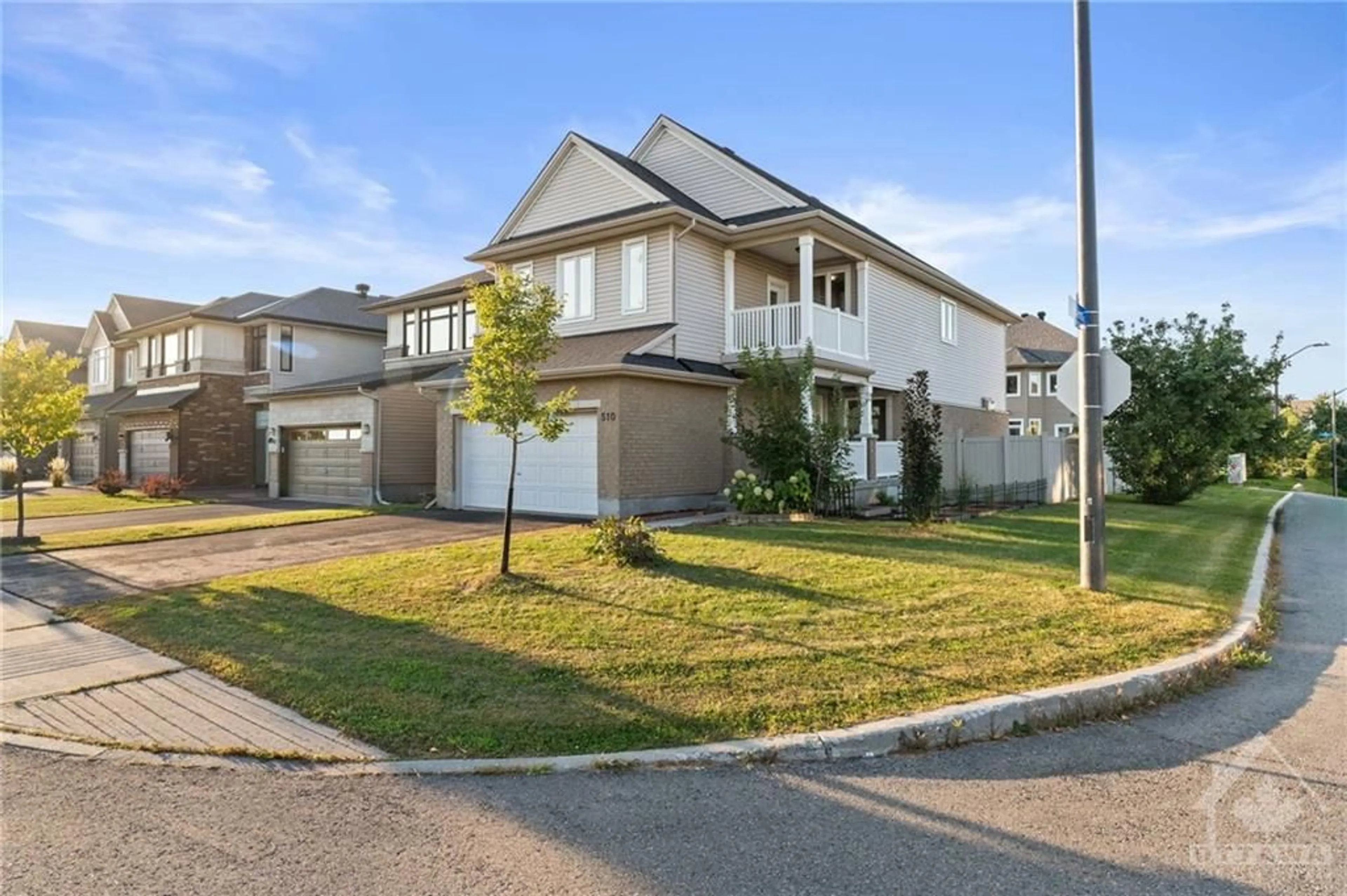 A pic from exterior of the house or condo, the street view for 510 SUMMERHILL St, Ottawa Ontario K4M 0B4