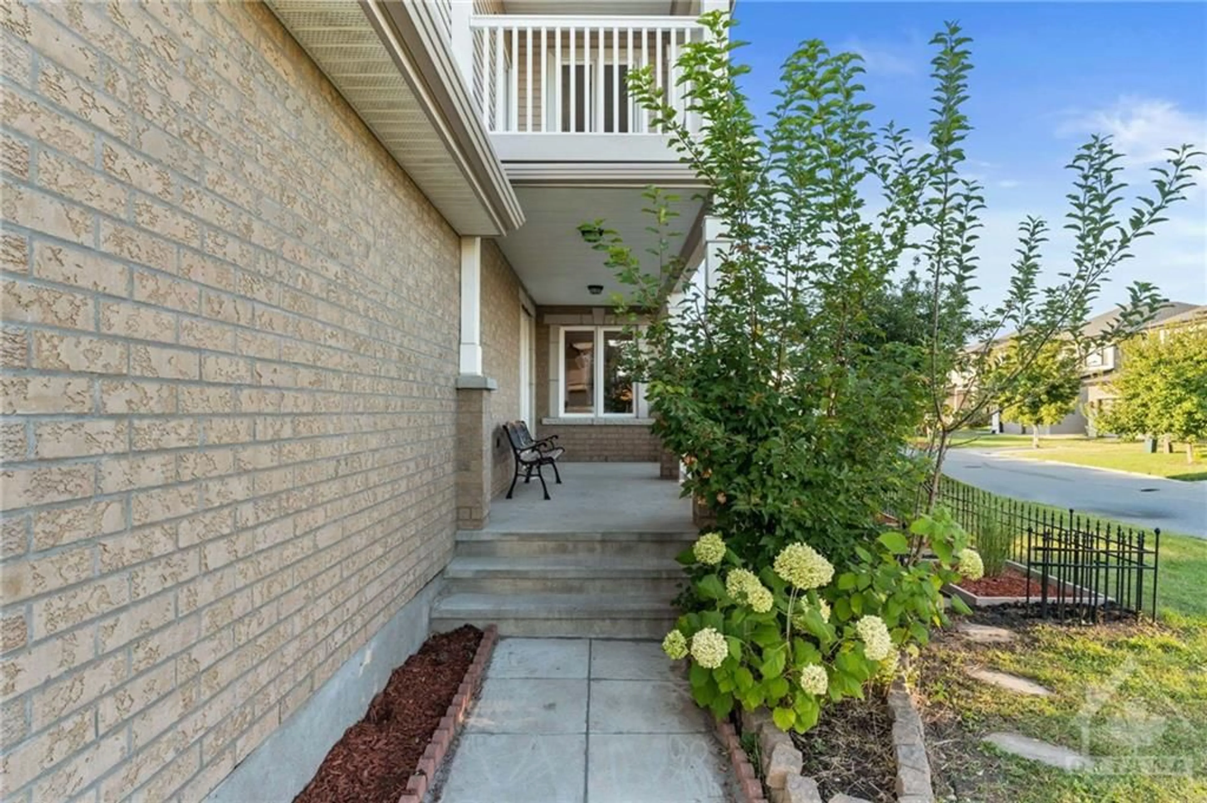 Patio, cottage for 510 SUMMERHILL St, Ottawa Ontario K4M 0B4