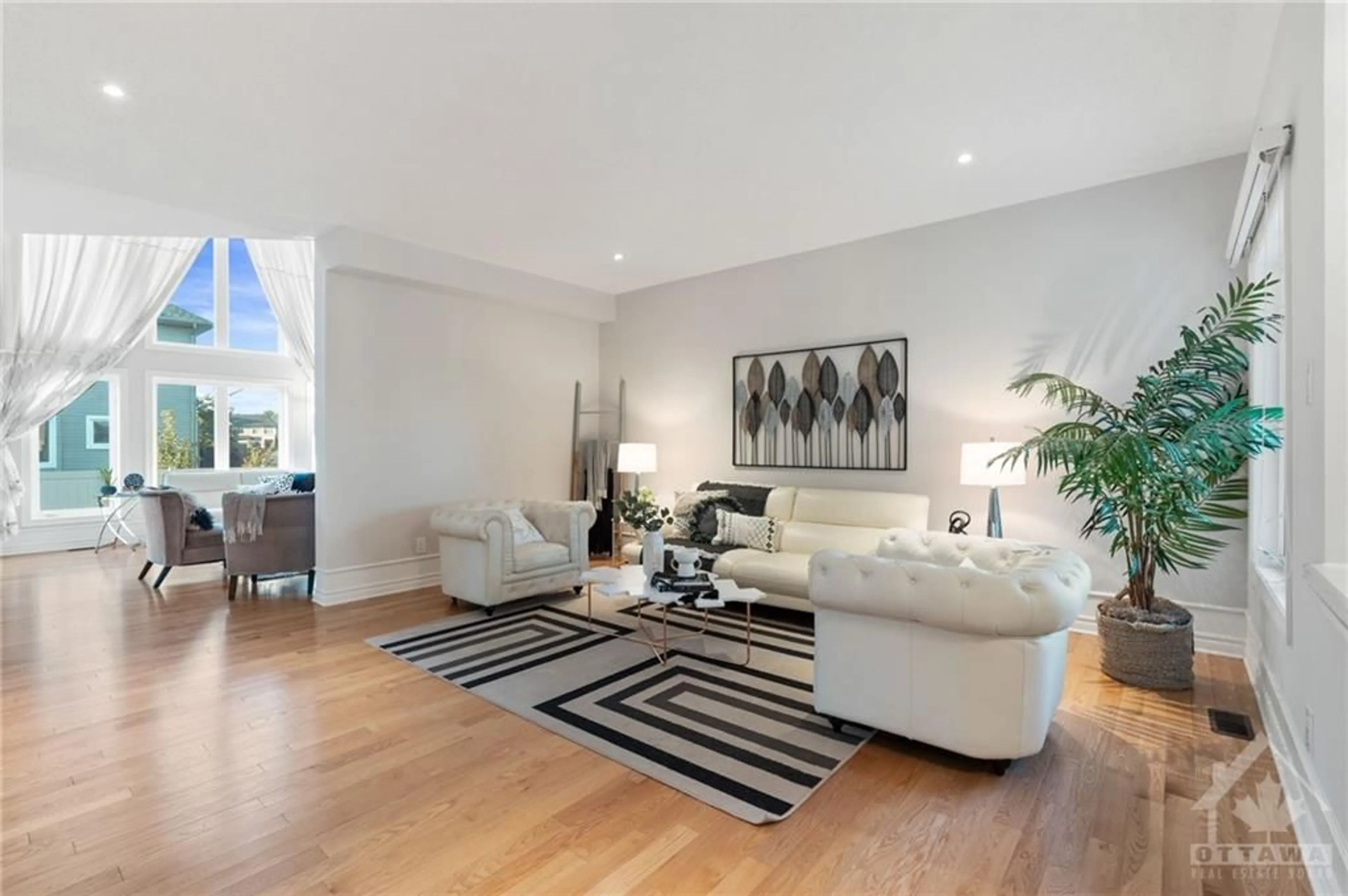 Living room, wood floors for 510 SUMMERHILL St, Ottawa Ontario K4M 0B4