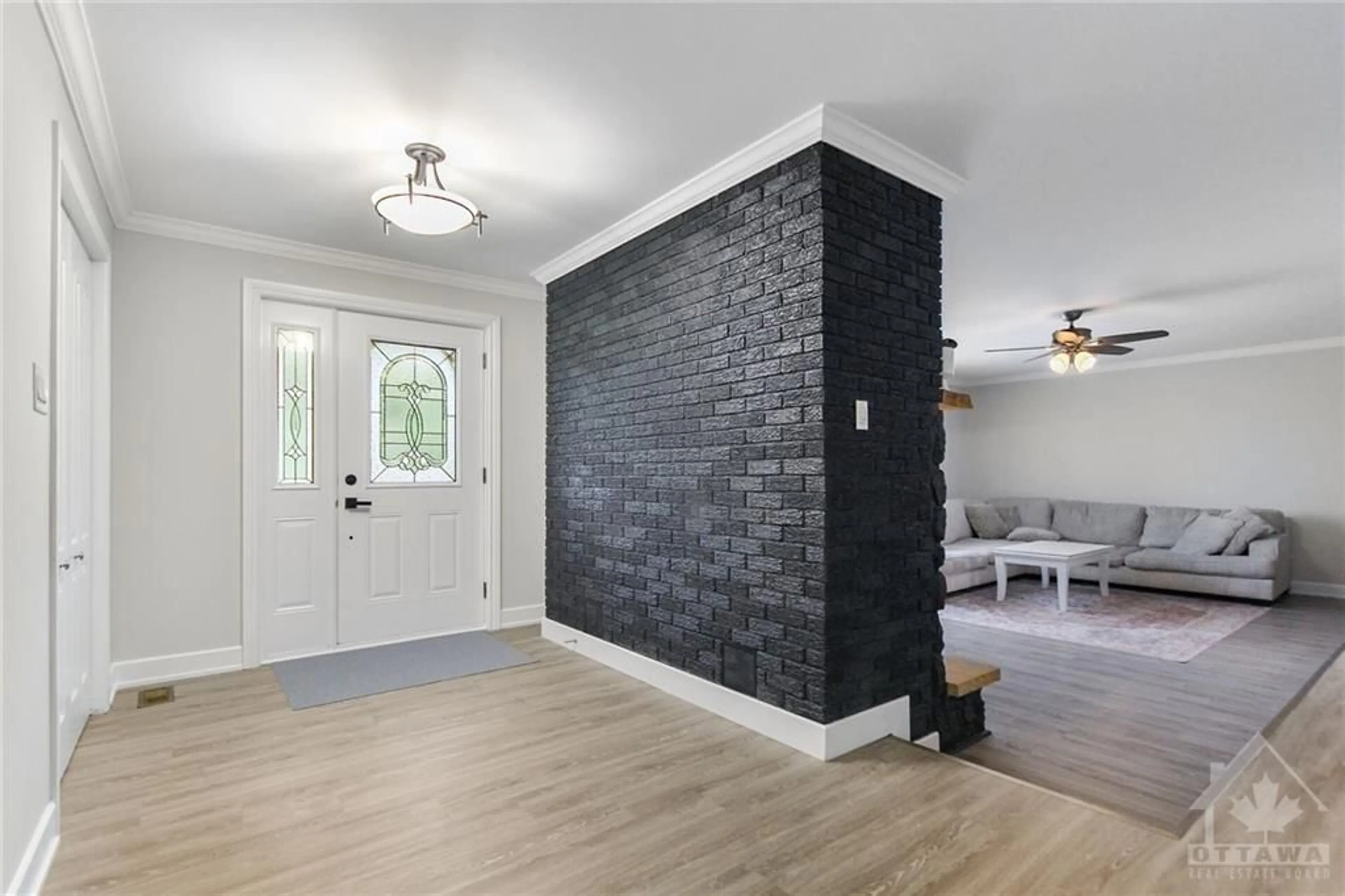 Indoor entryway, wood floors for 4257 APPLETON SIDE Rd, Almonte Ontario K0A 1A0