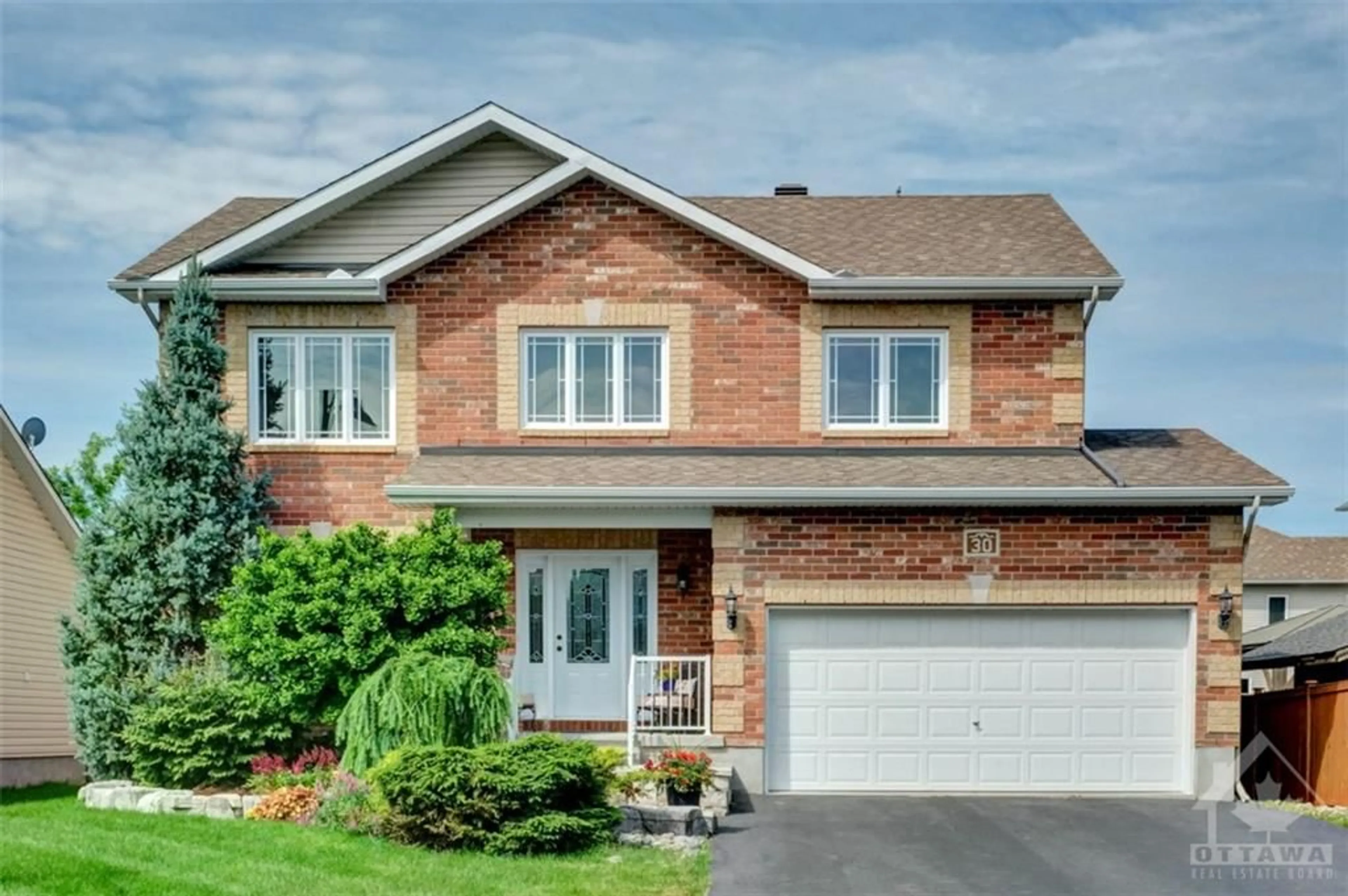 Home with brick exterior material for 30 COBBLESTONE Dr, Russell Ontario K4R 0A7