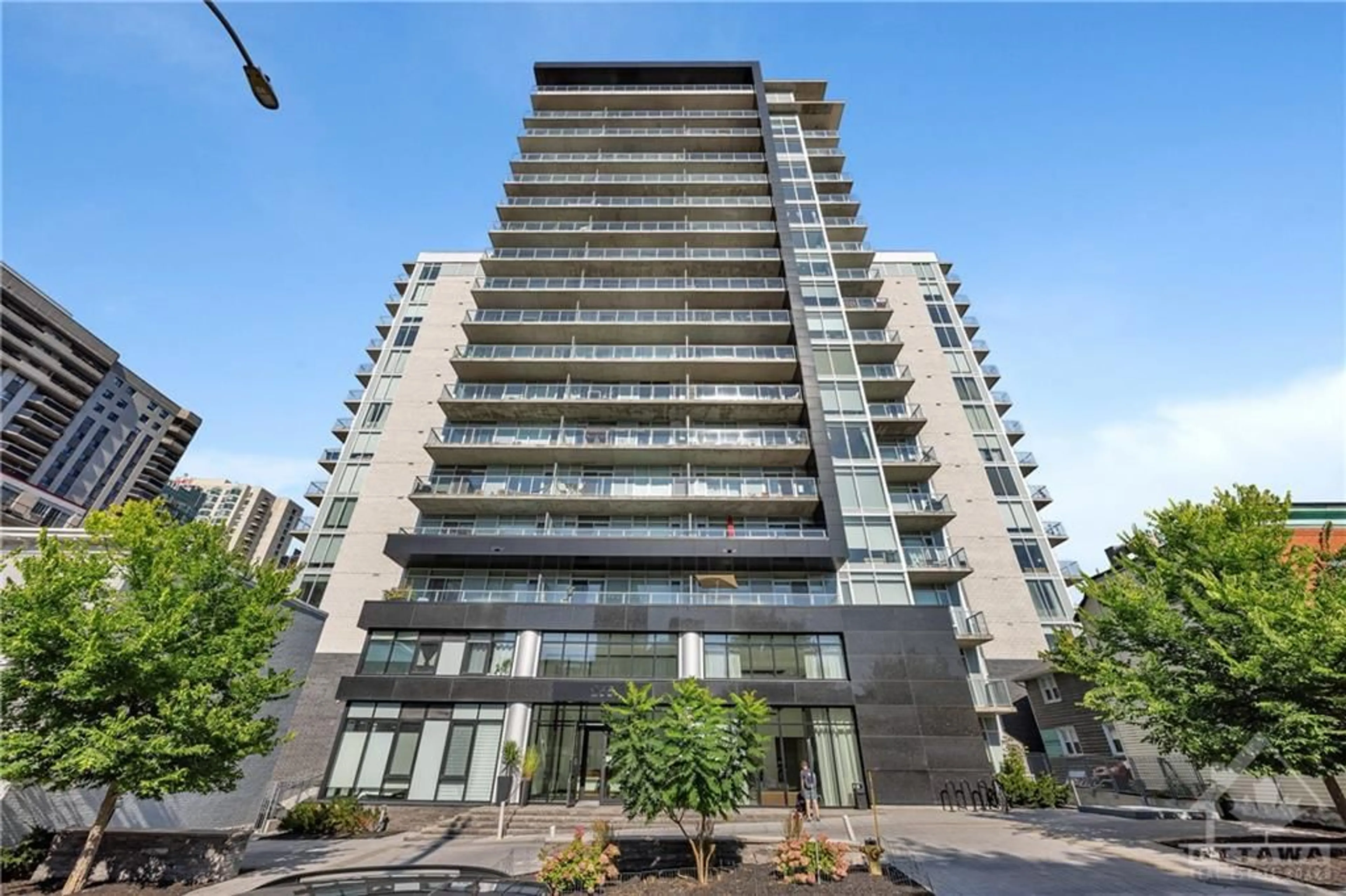 A pic from exterior of the house or condo for 255 BAY St #612, Ottawa Ontario K1R 0C5