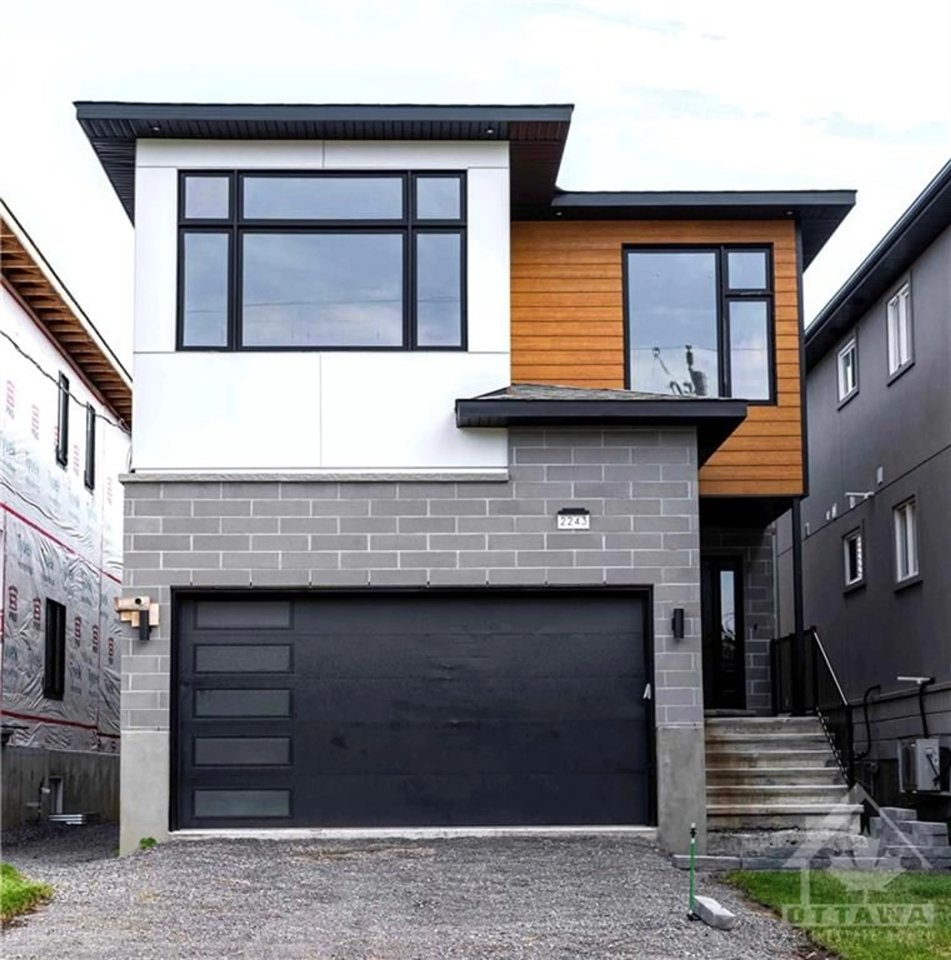 Frontside or backside of a home, mountain for 2243 PAGE Rd, Ottawa Ontario K1C 7K5