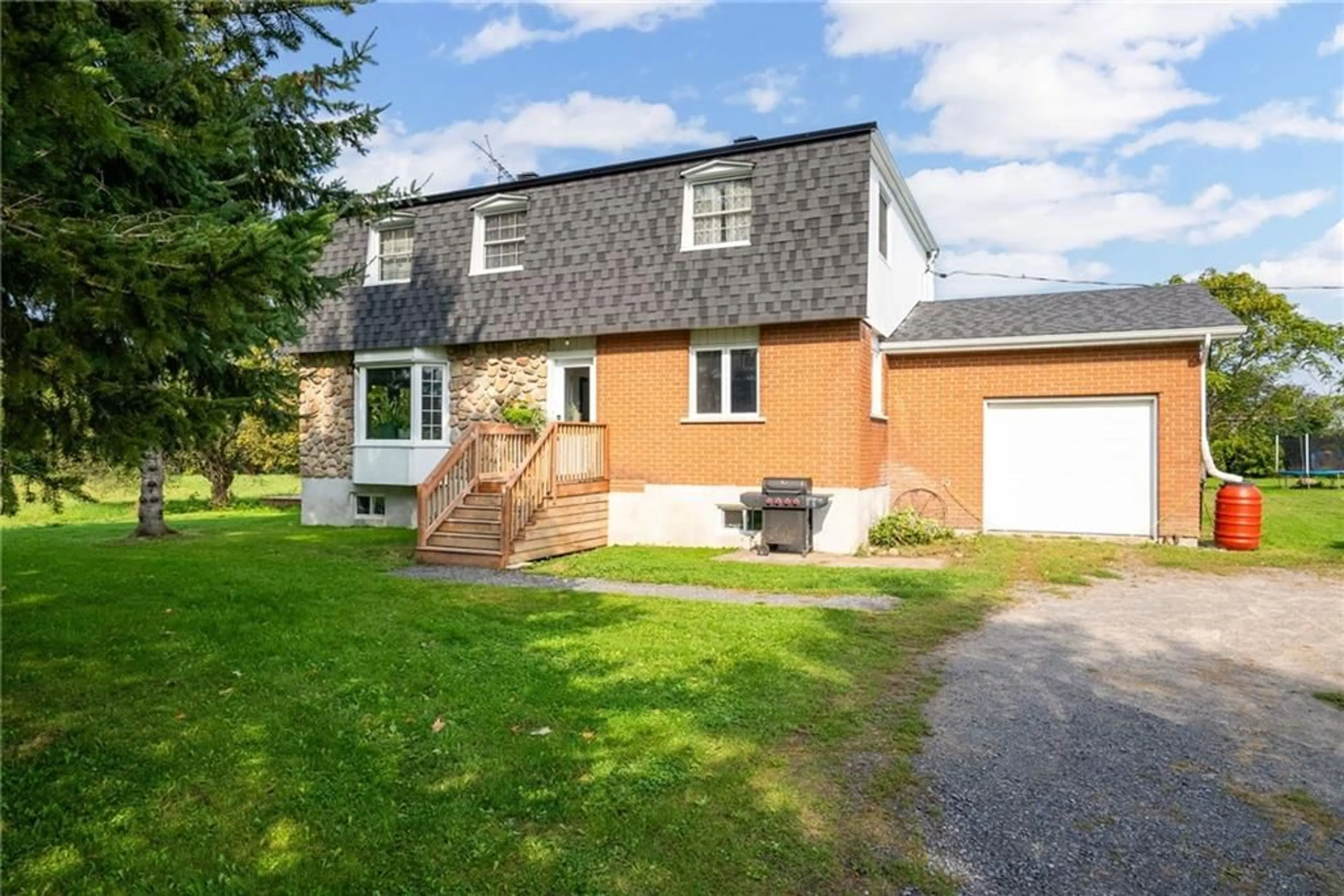 Frontside or backside of a home, cottage for 20867 COUNTY ROAD 10 Rd, Alexandria Ontario K0C 1A0