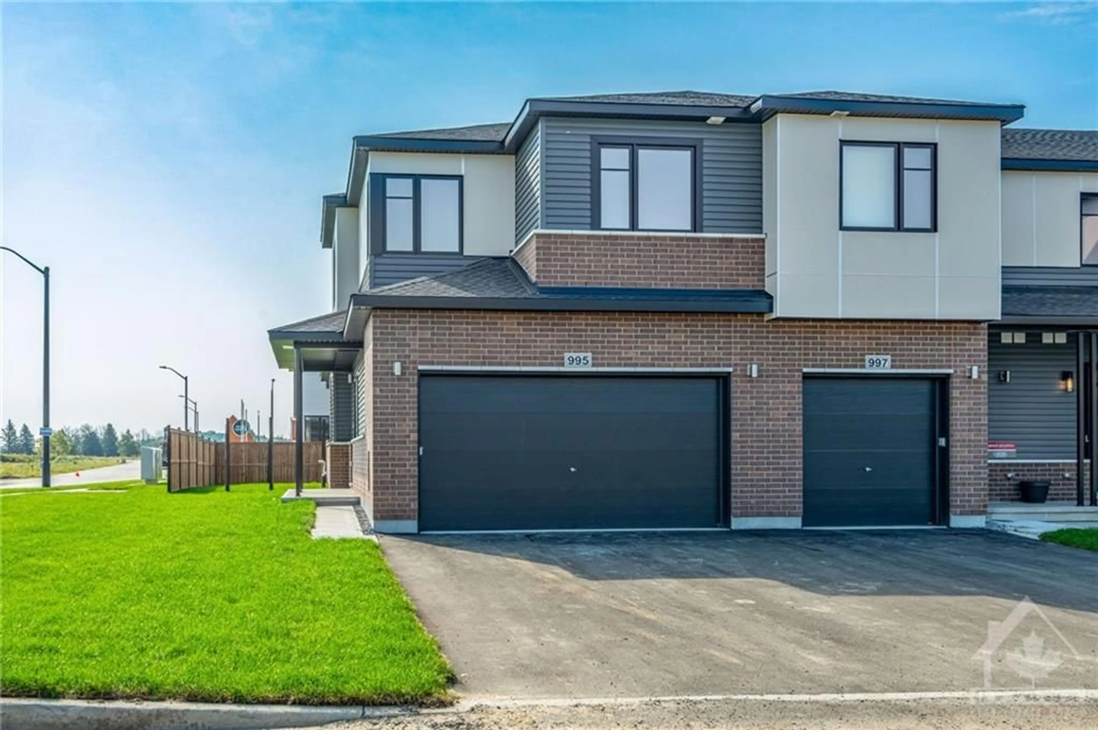 A pic from exterior of the house or condo, the fenced backyard for 995 ACOUSTIC Way, Ottawa Ontario K4M 0Y2