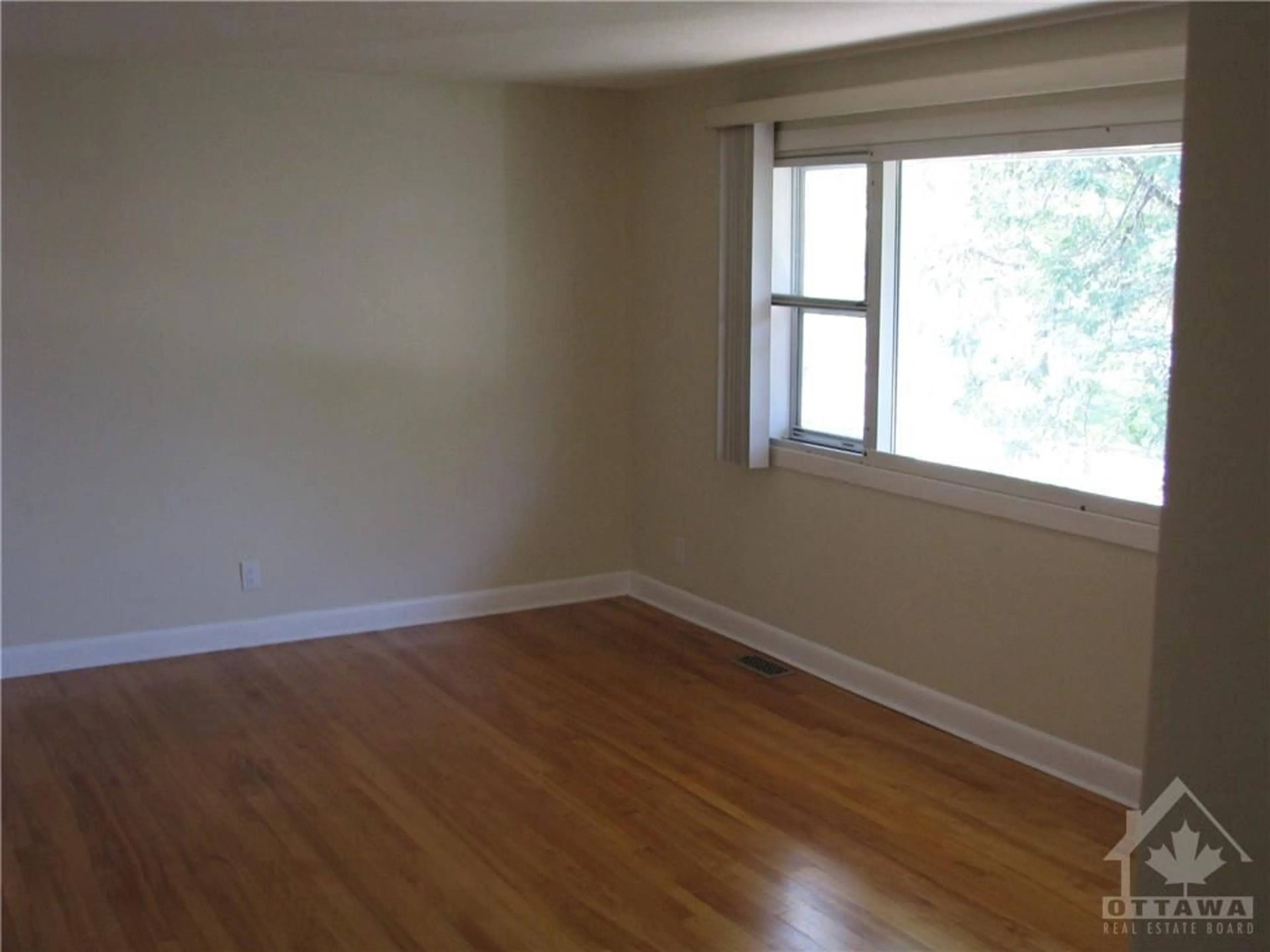 A pic of a room for 677 BORTHWICK Ave, Ottawa Ontario K1K 2M1