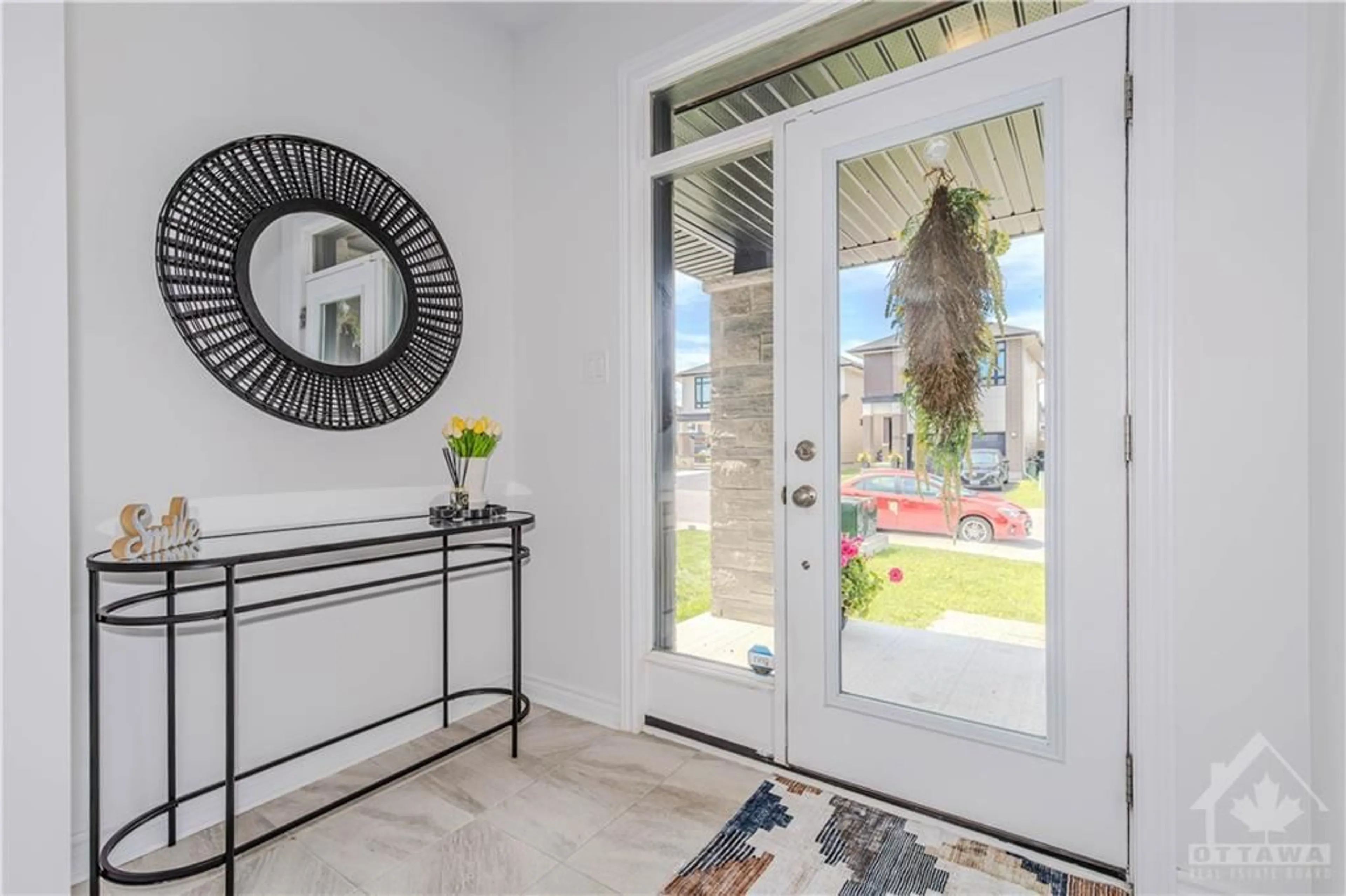 Indoor entryway, wood floors for 600 TRIANGLE St, Ottawa Ontario K2V 0M1