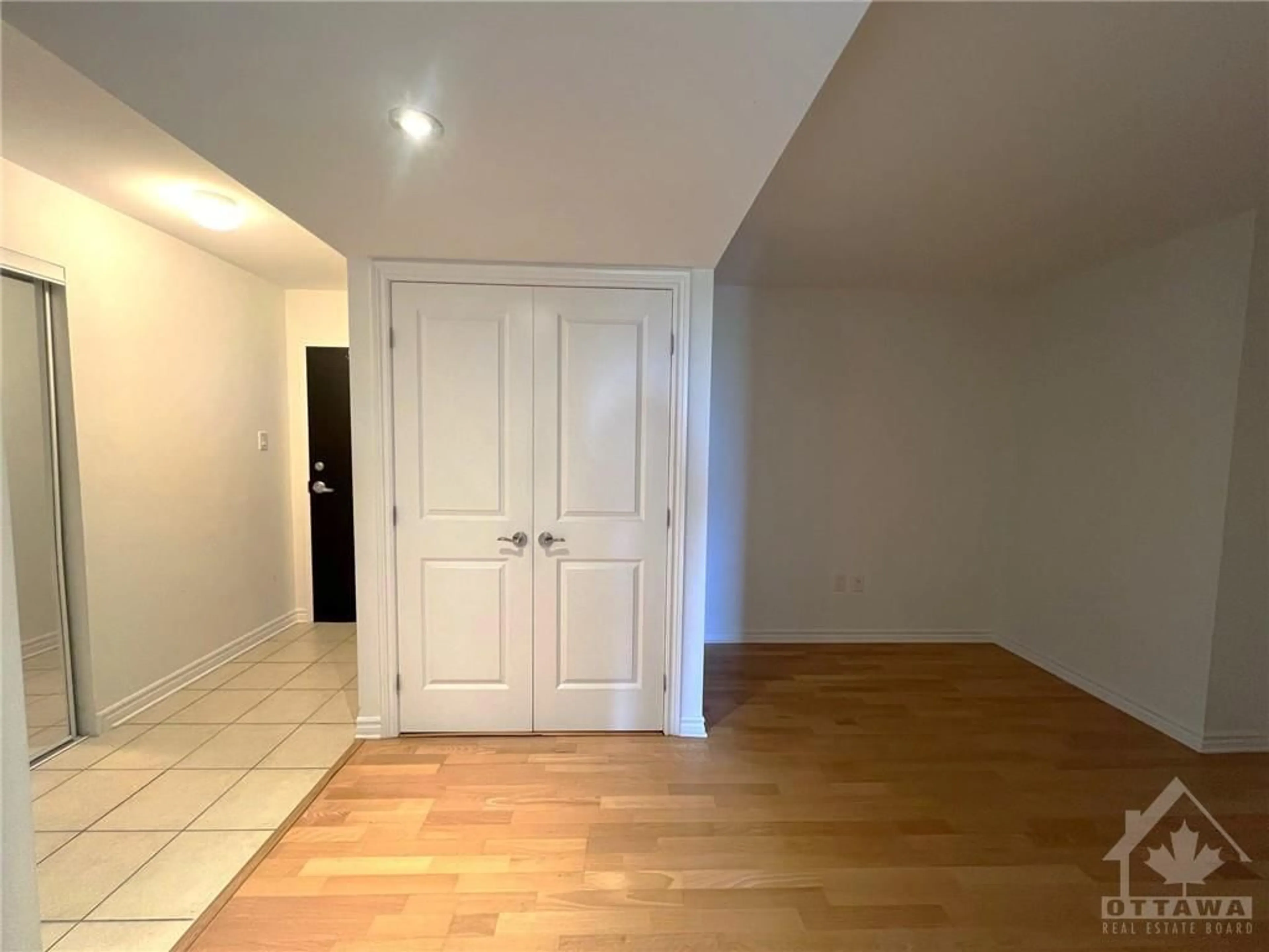 A pic of a room for 314 CENTRAL PARK Dr #707, Ottawa Ontario K2C 4G4