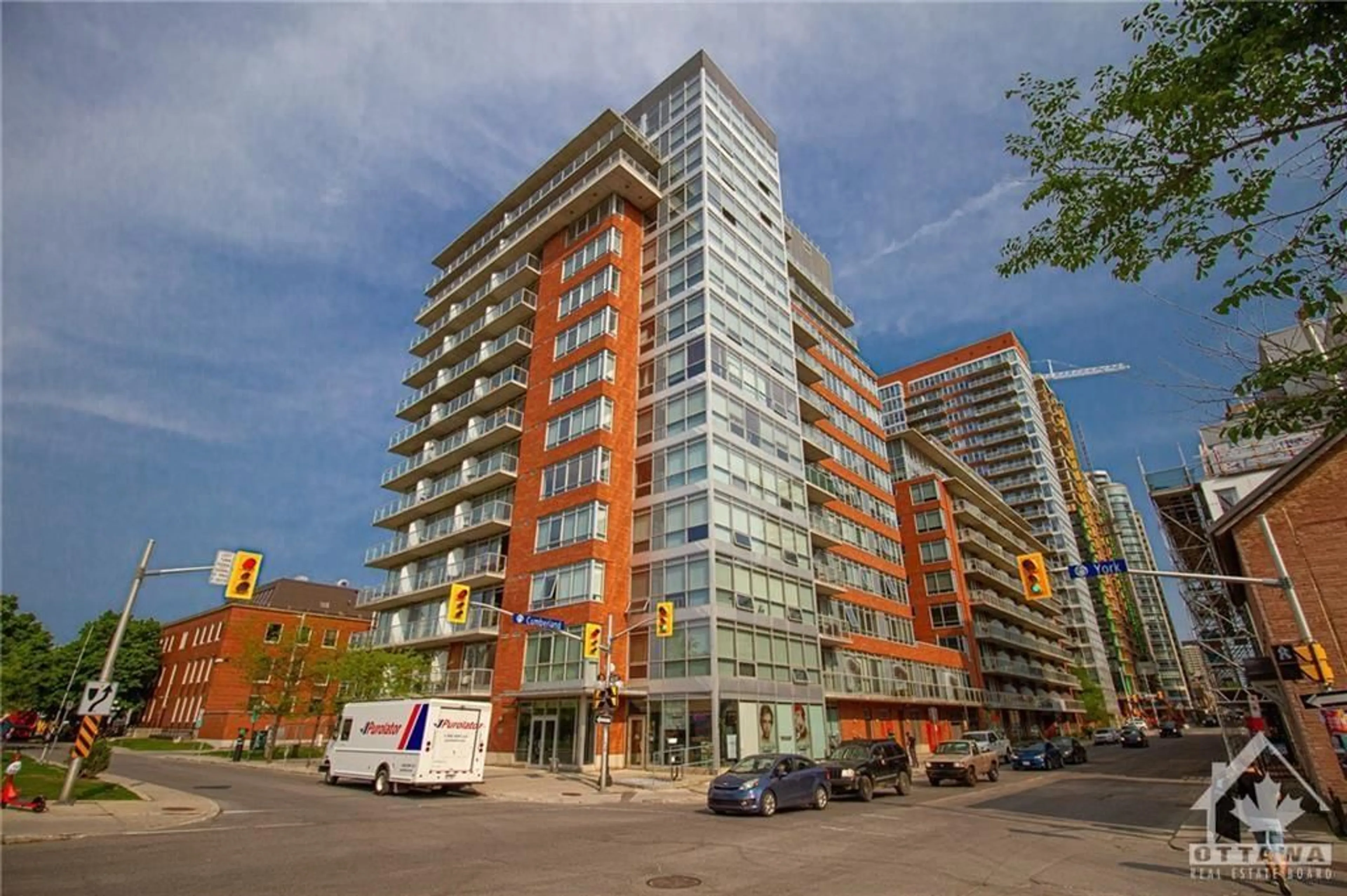 A pic from exterior of the house or condo for 180 YORK St #208, Ottawa Ontario K1N 1J6