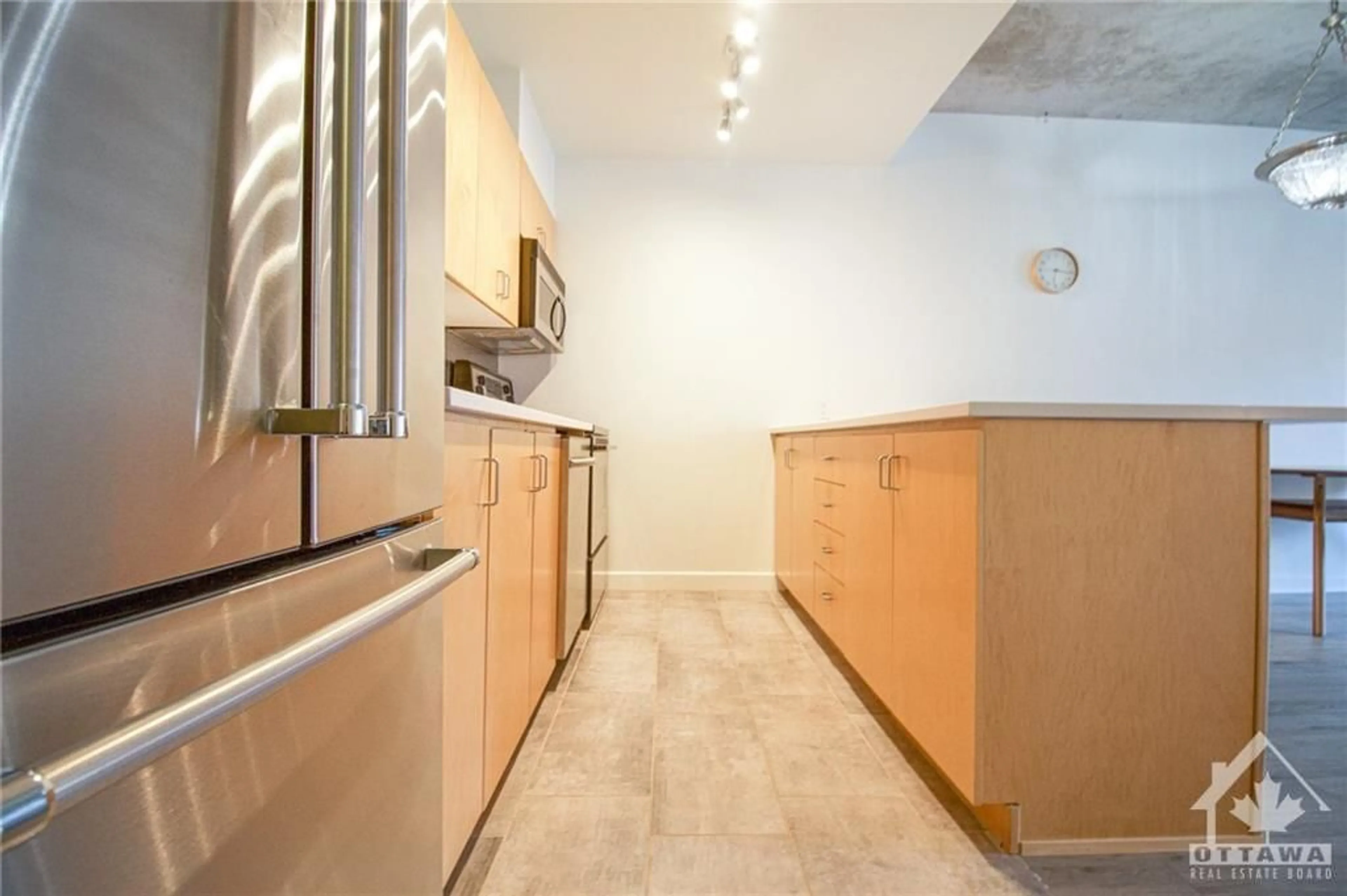 Kitchen, ceramic floors for 180 YORK St #208, Ottawa Ontario K1N 1J6