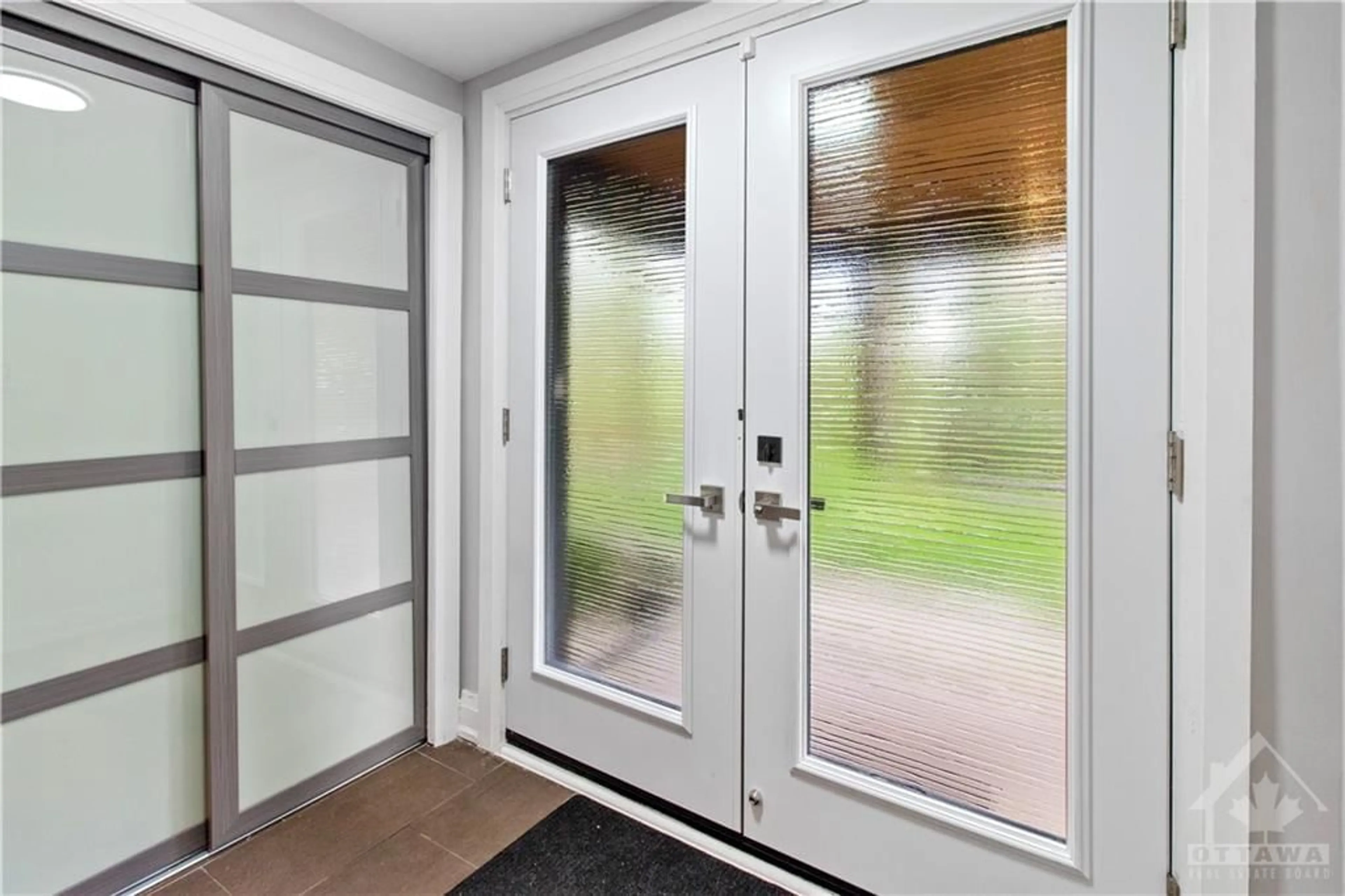 Indoor entryway, wood floors for 149 PINERIDGE Rd, Carp Ontario K0A 1L0