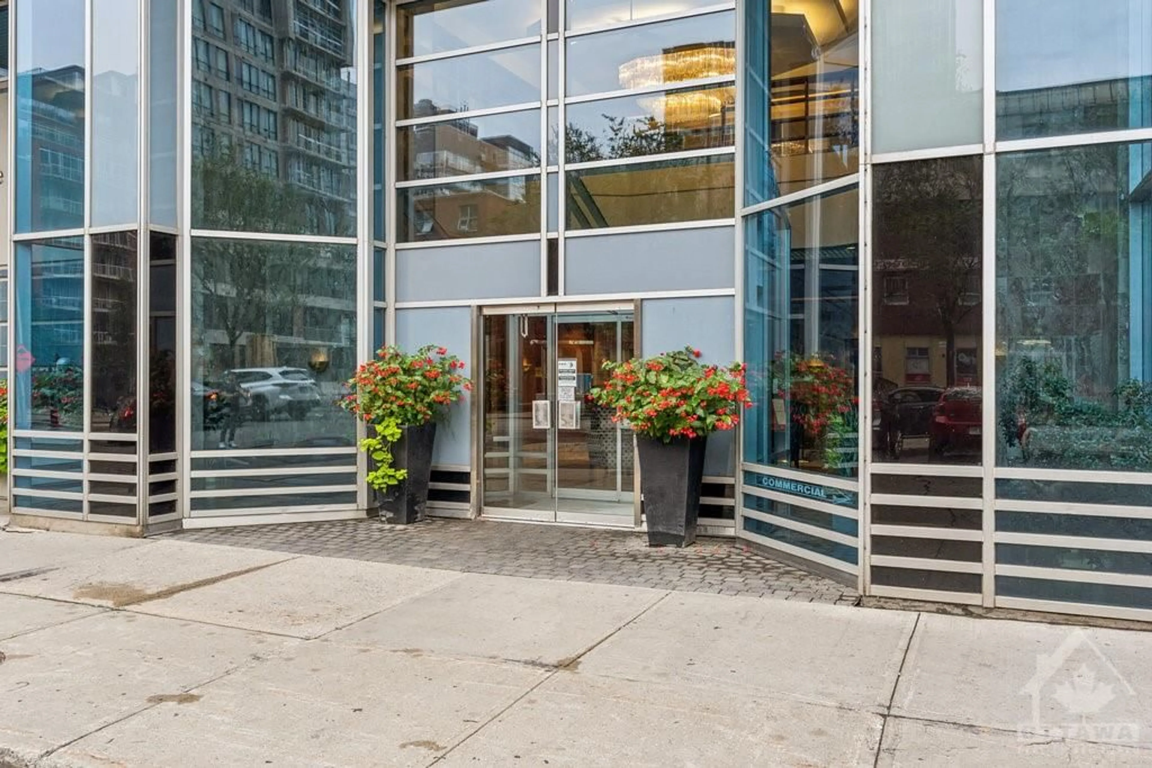 Indoor lobby for 160 GEORGE St #405, Ottawa Ontario K1N 9M2