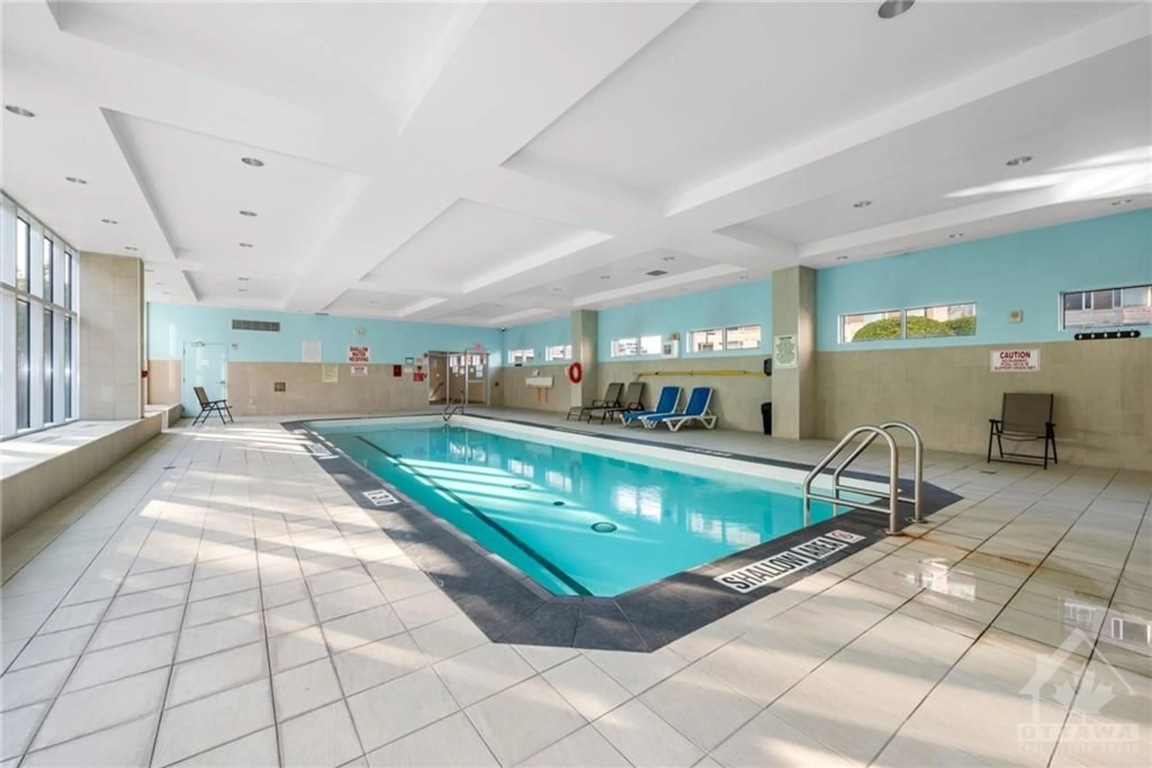 Indoor or outdoor pool for 90 LANDRY St #206, Ottawa Ontario K1L 0A9